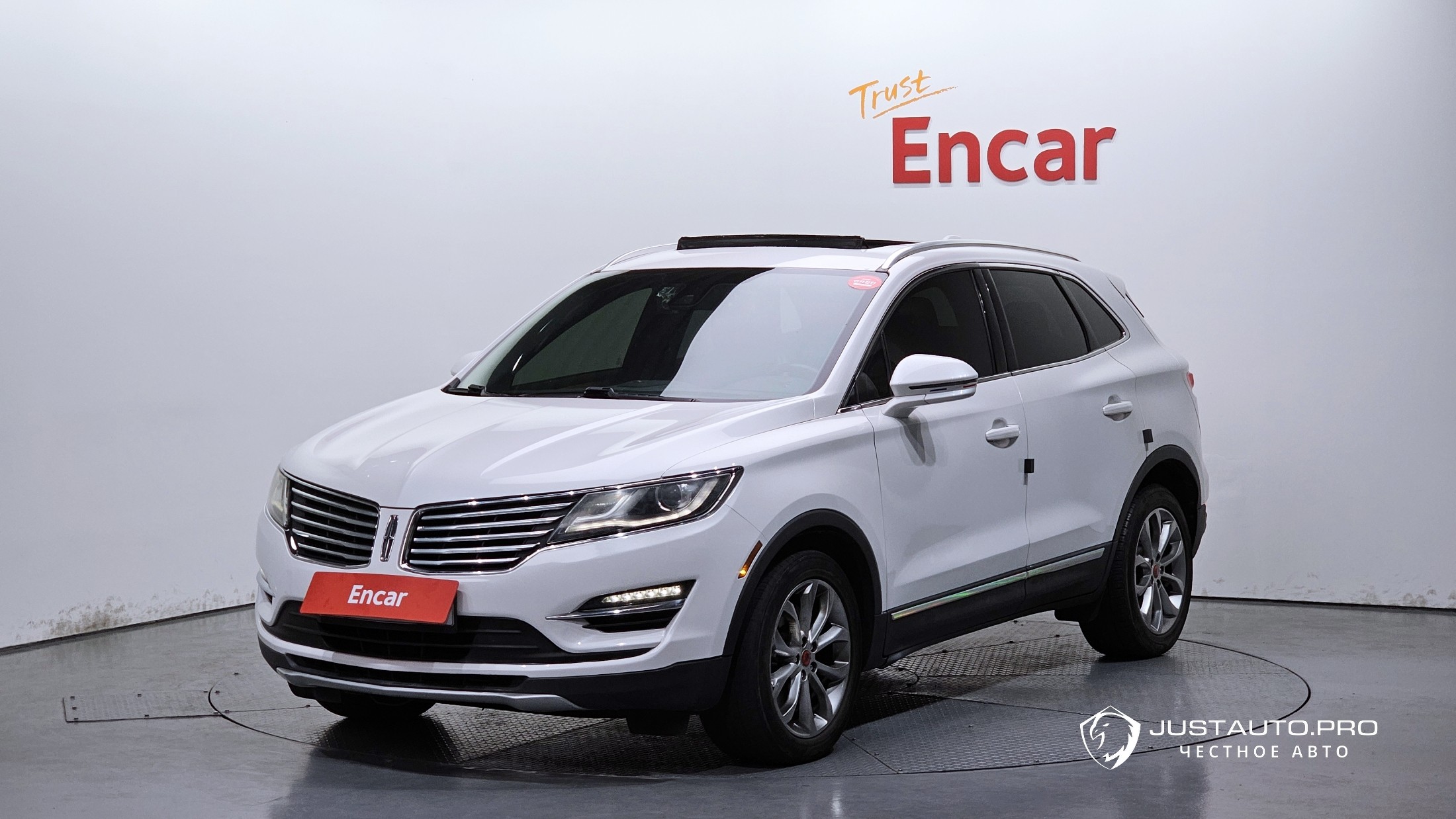 Автомобиль Lincoln MKC