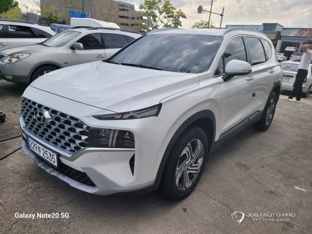 Автомобиль Hyundai Santafe