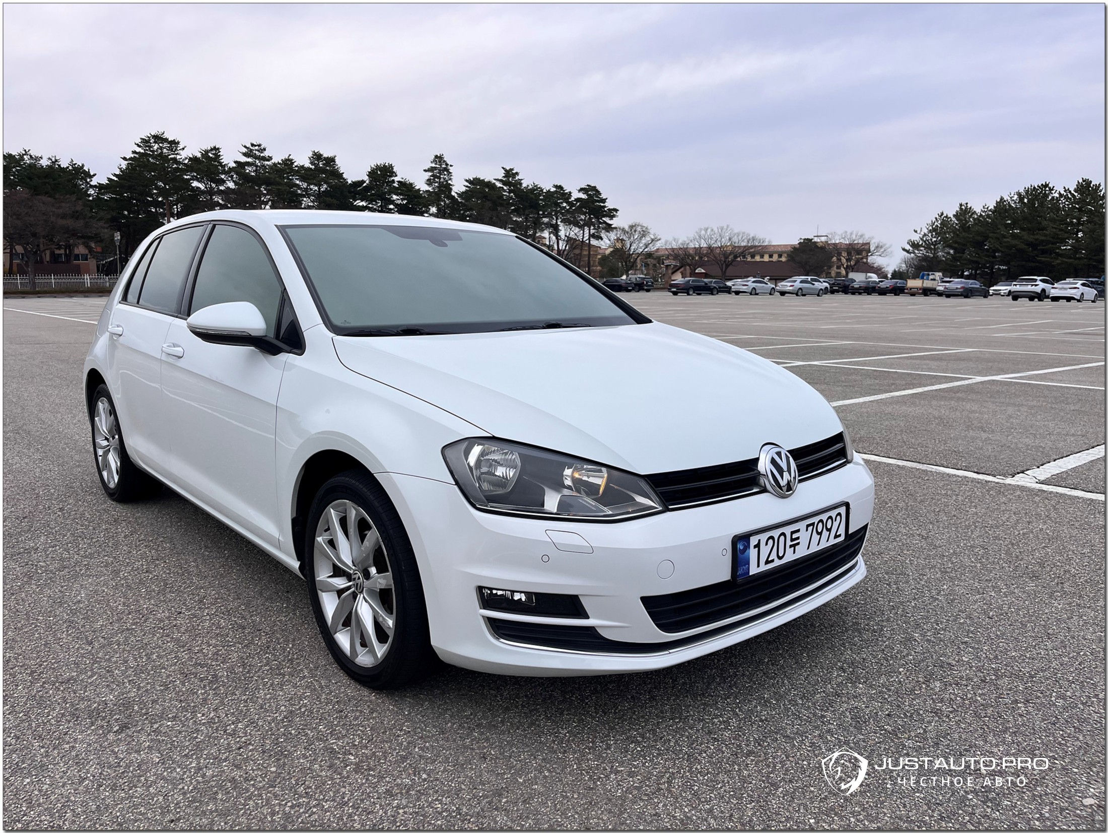 Автомобиль Volkswagen Golf