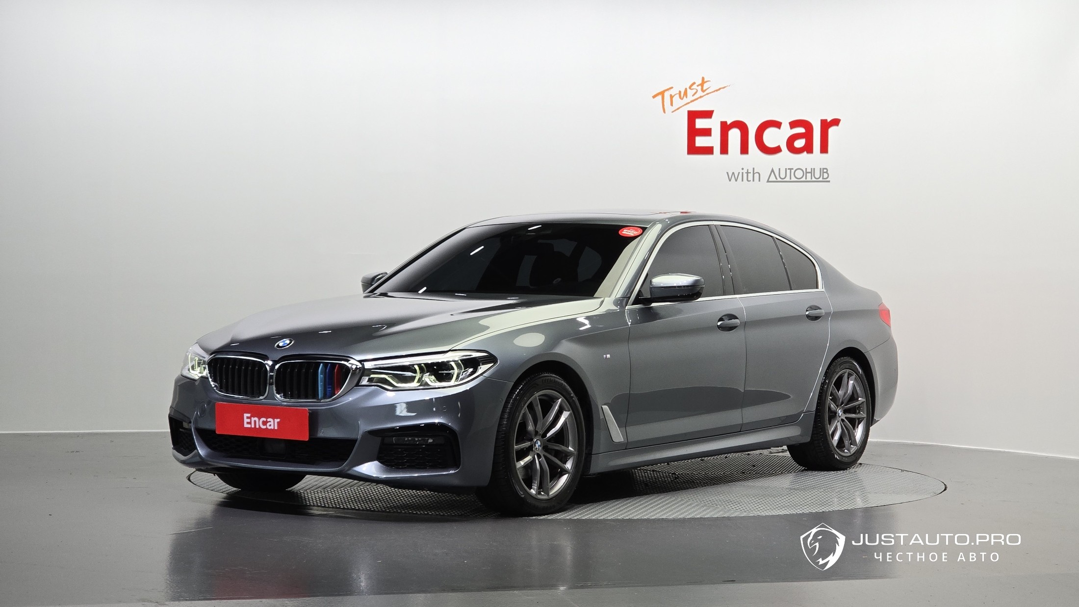 Автомобиль BMW 5-Series