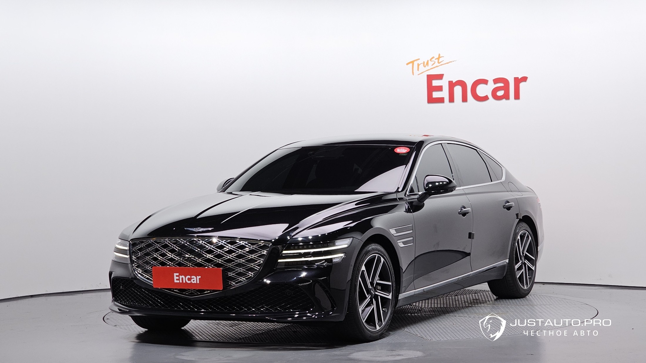 Автомобиль Genesis G80