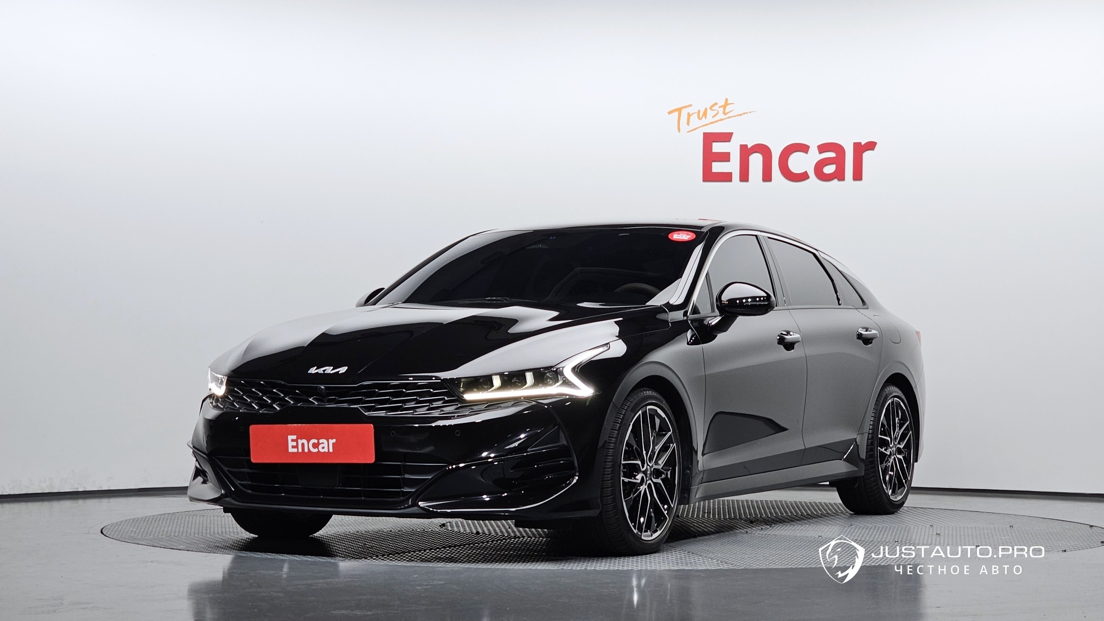 Автомобиль Kia K5