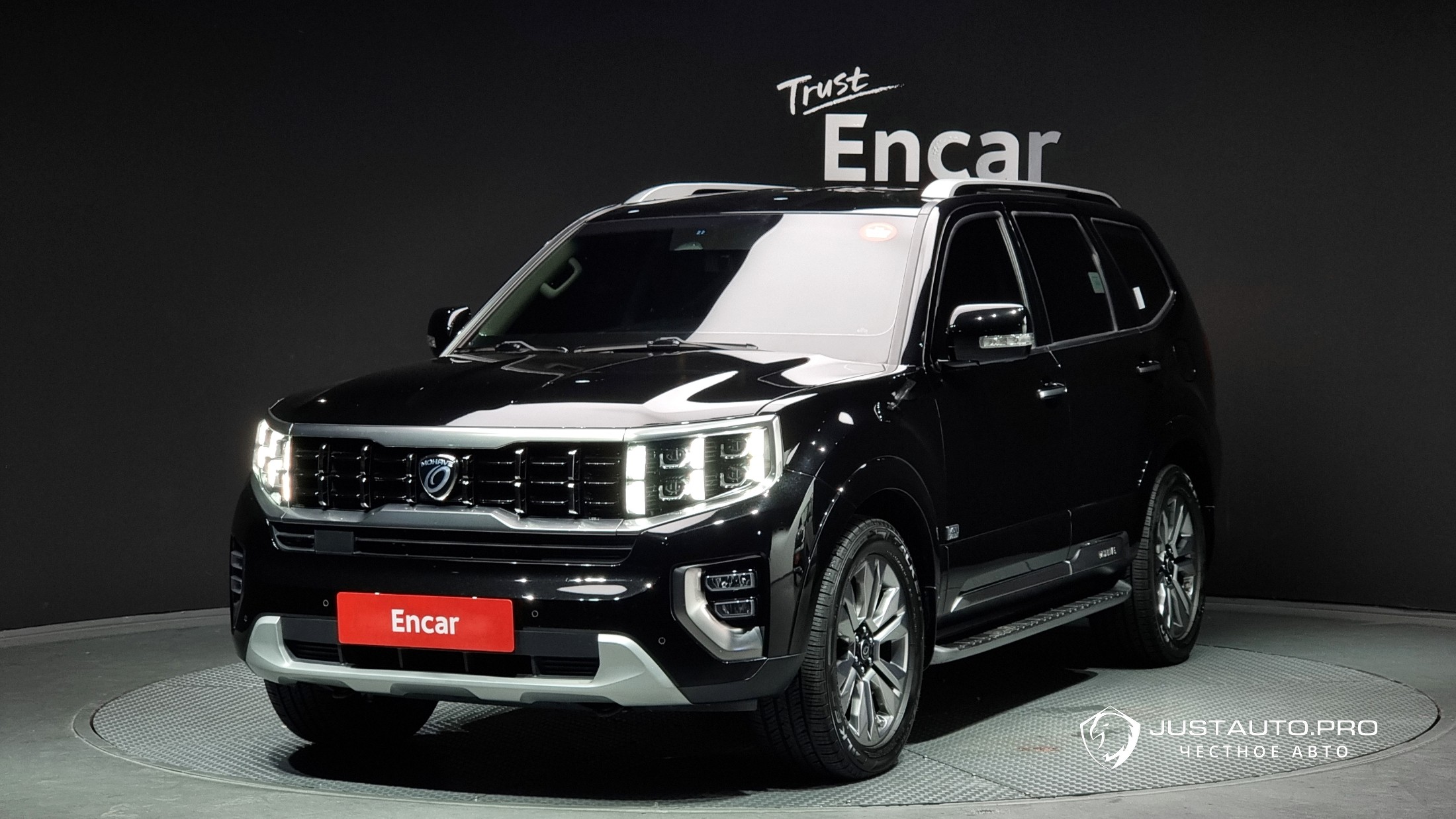 Автомобиль Kia Mohave