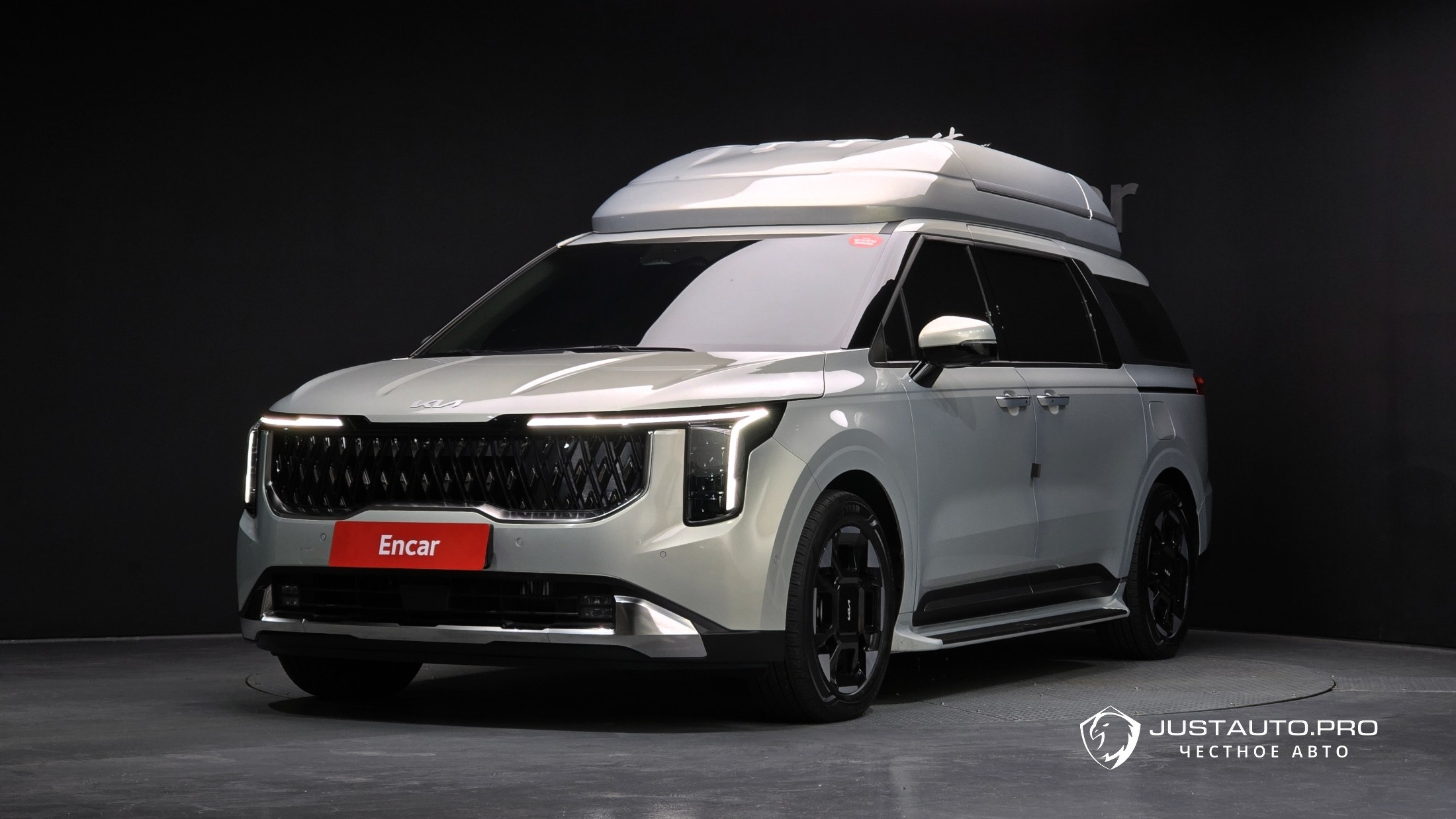 Автомобиль Kia Canival