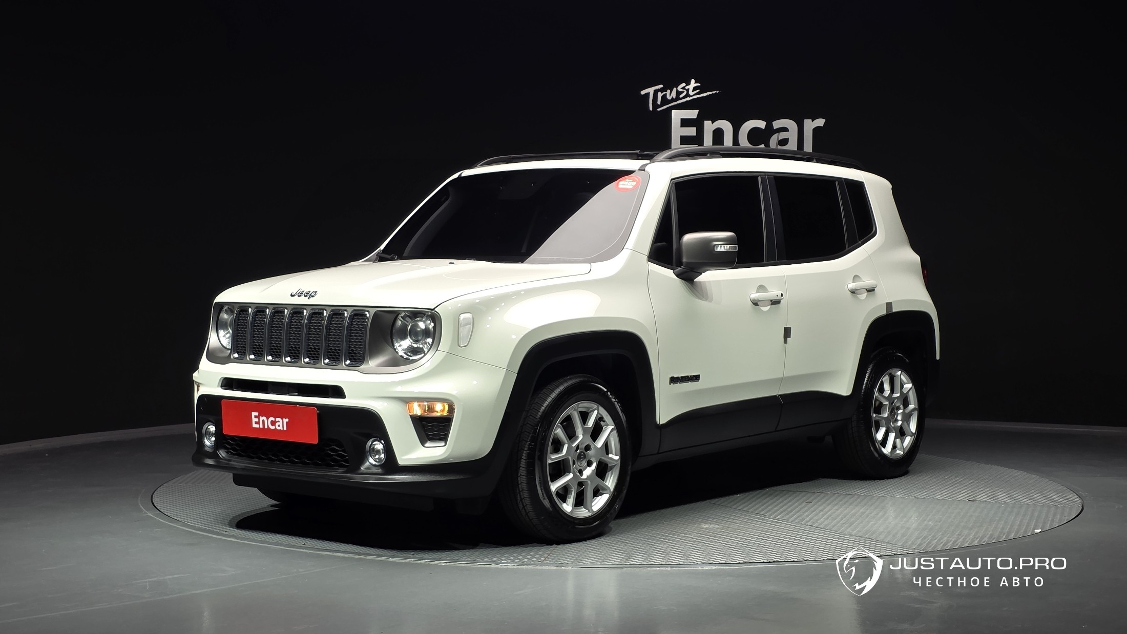 Автомобиль Jeep Renegade