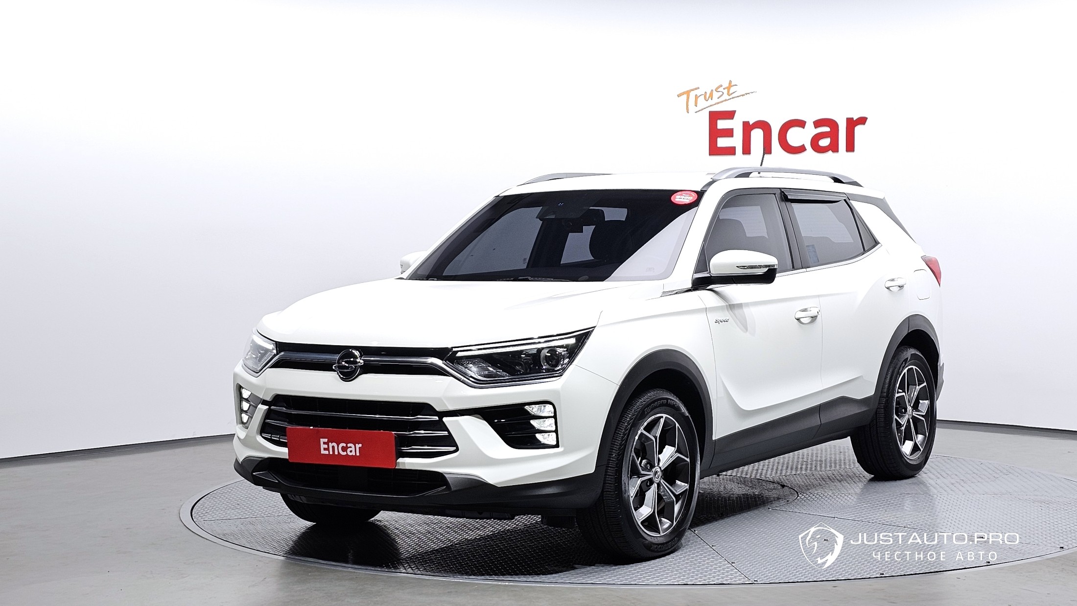 Автомобиль KG_Mobility_Ssangyong KORANDO