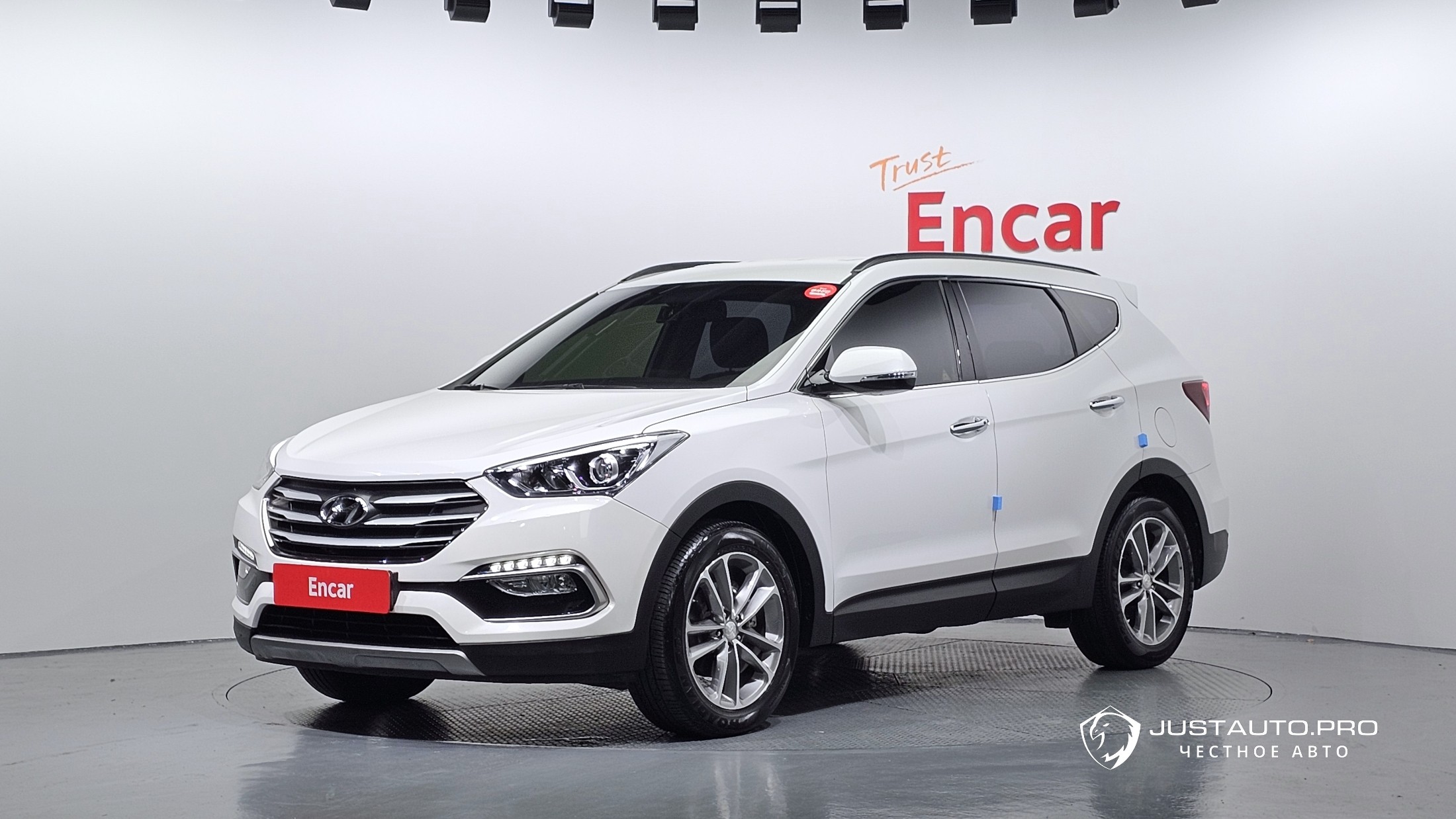 Автомобиль Hyundai Santafe