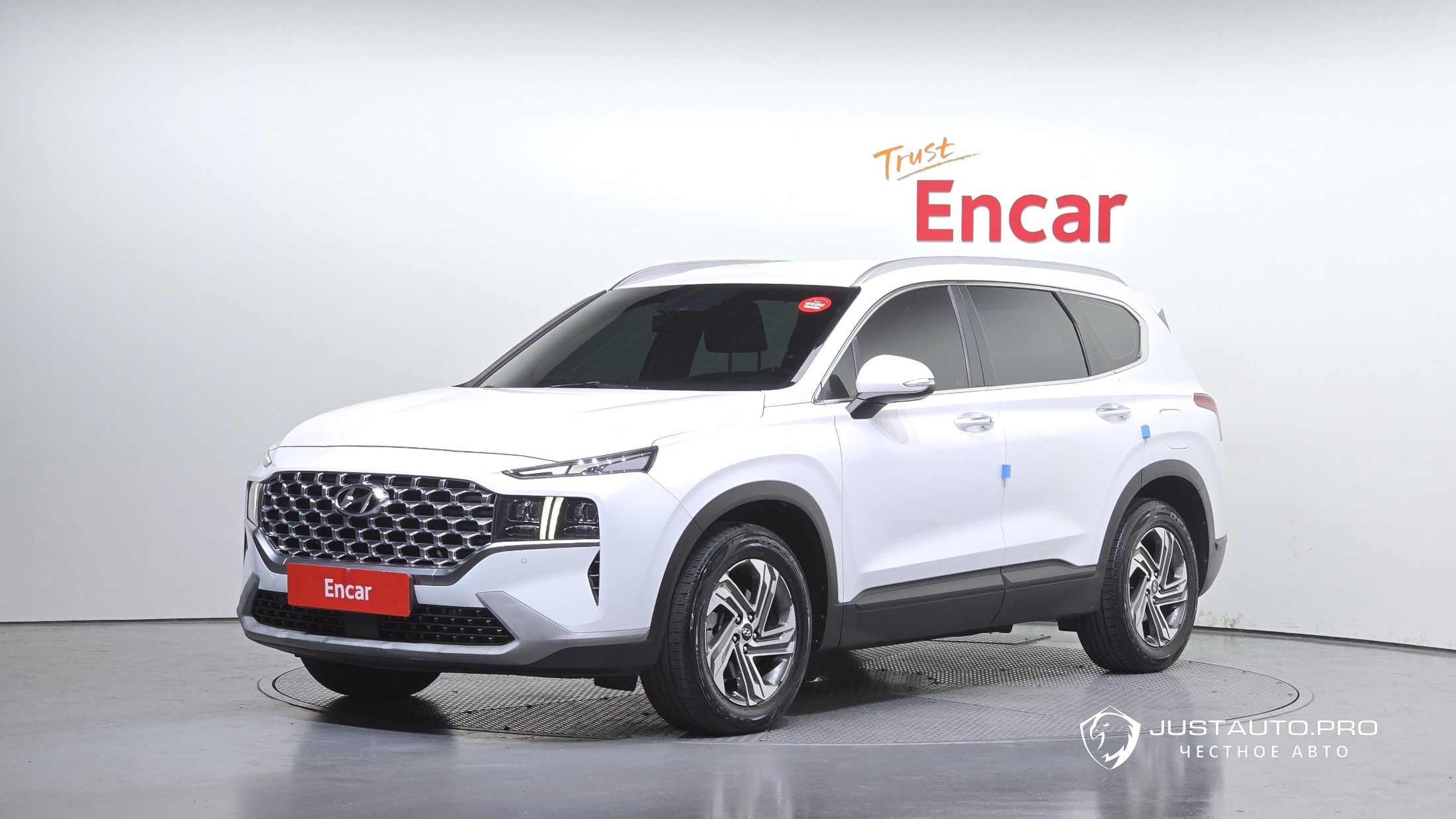 Автомобиль Hyundai Santafe