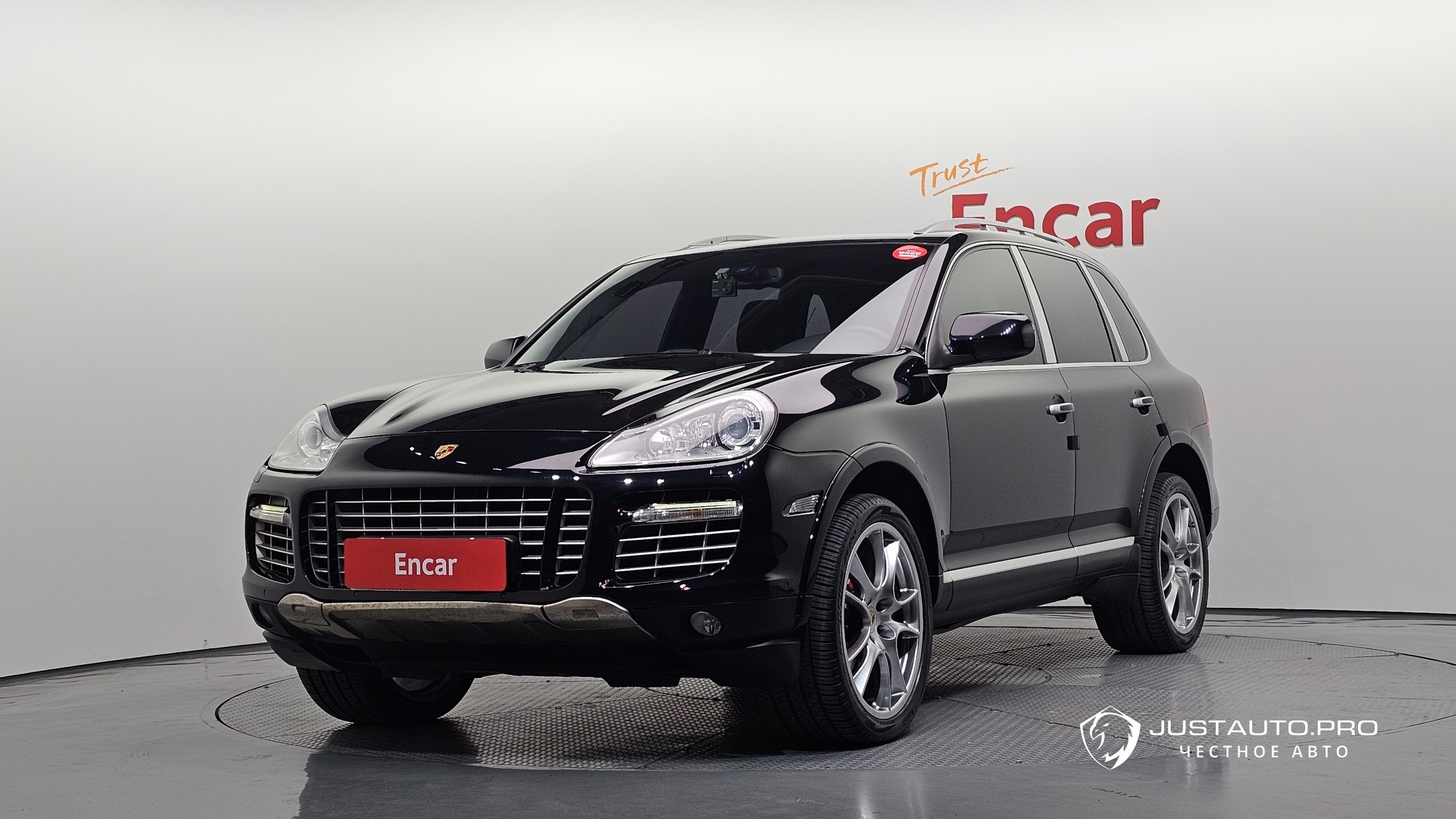 Автомобиль Porsche Cayenne