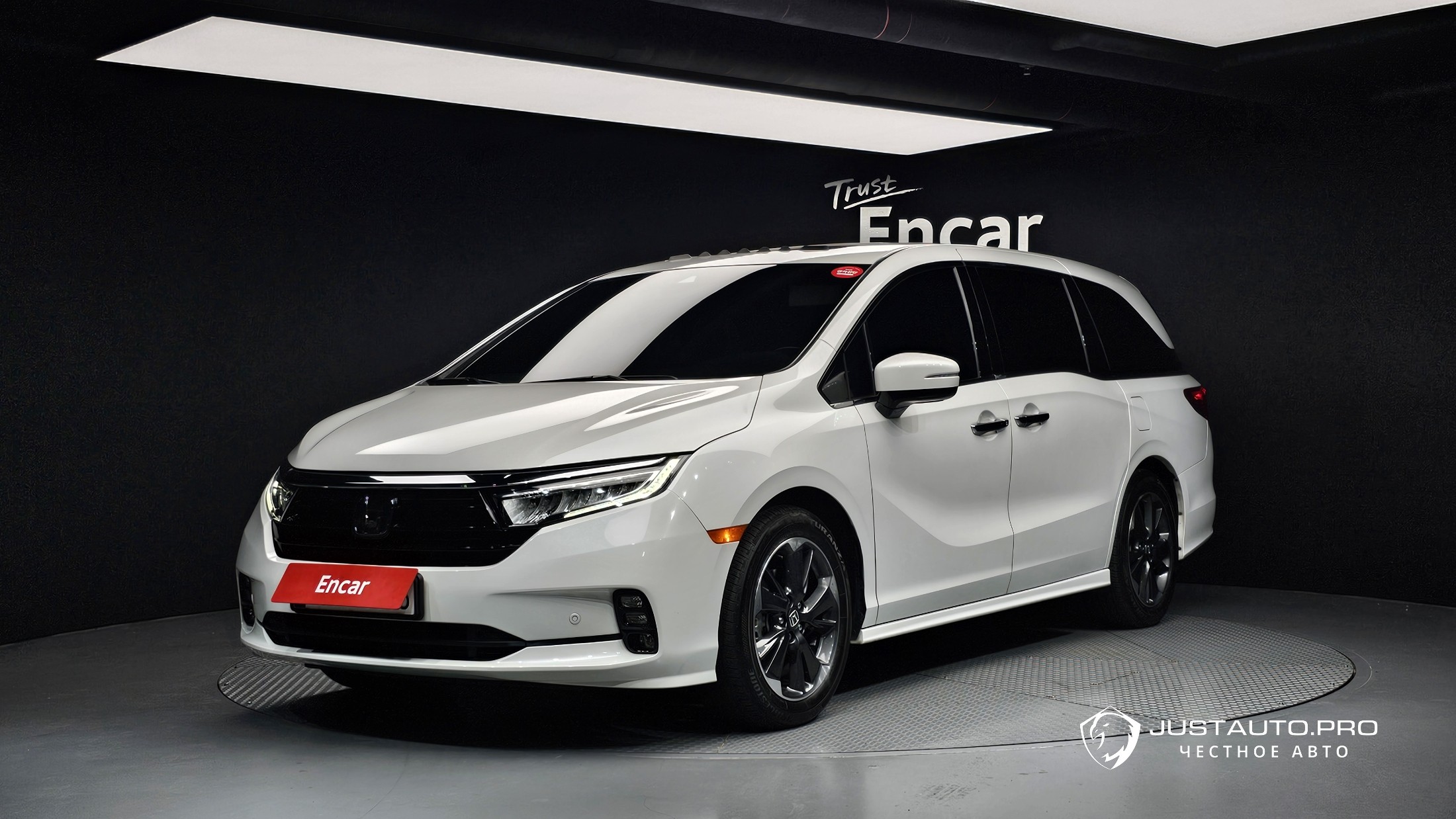 Автомобиль Honda Odyssey