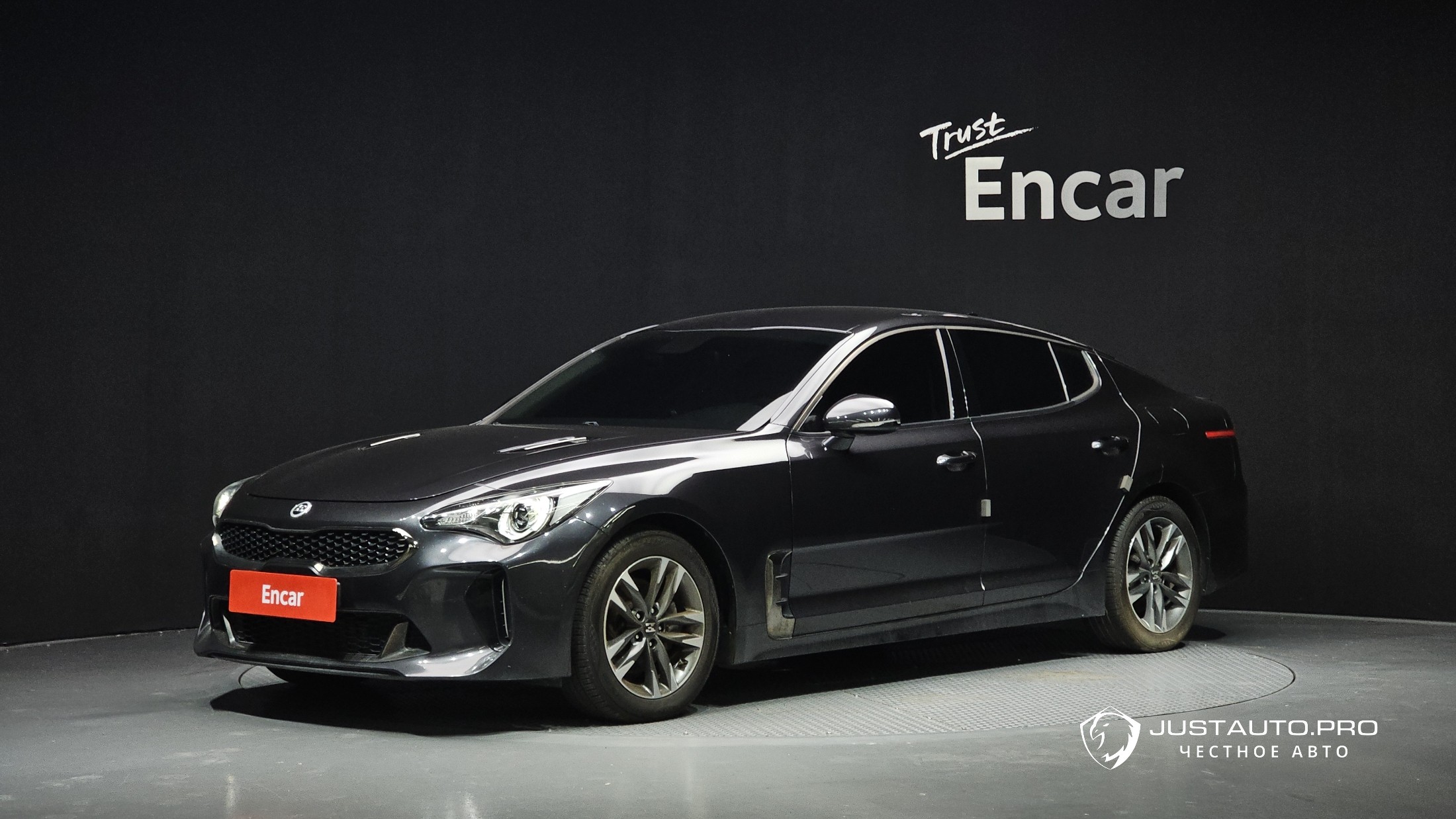 Автомобиль Kia Stinger