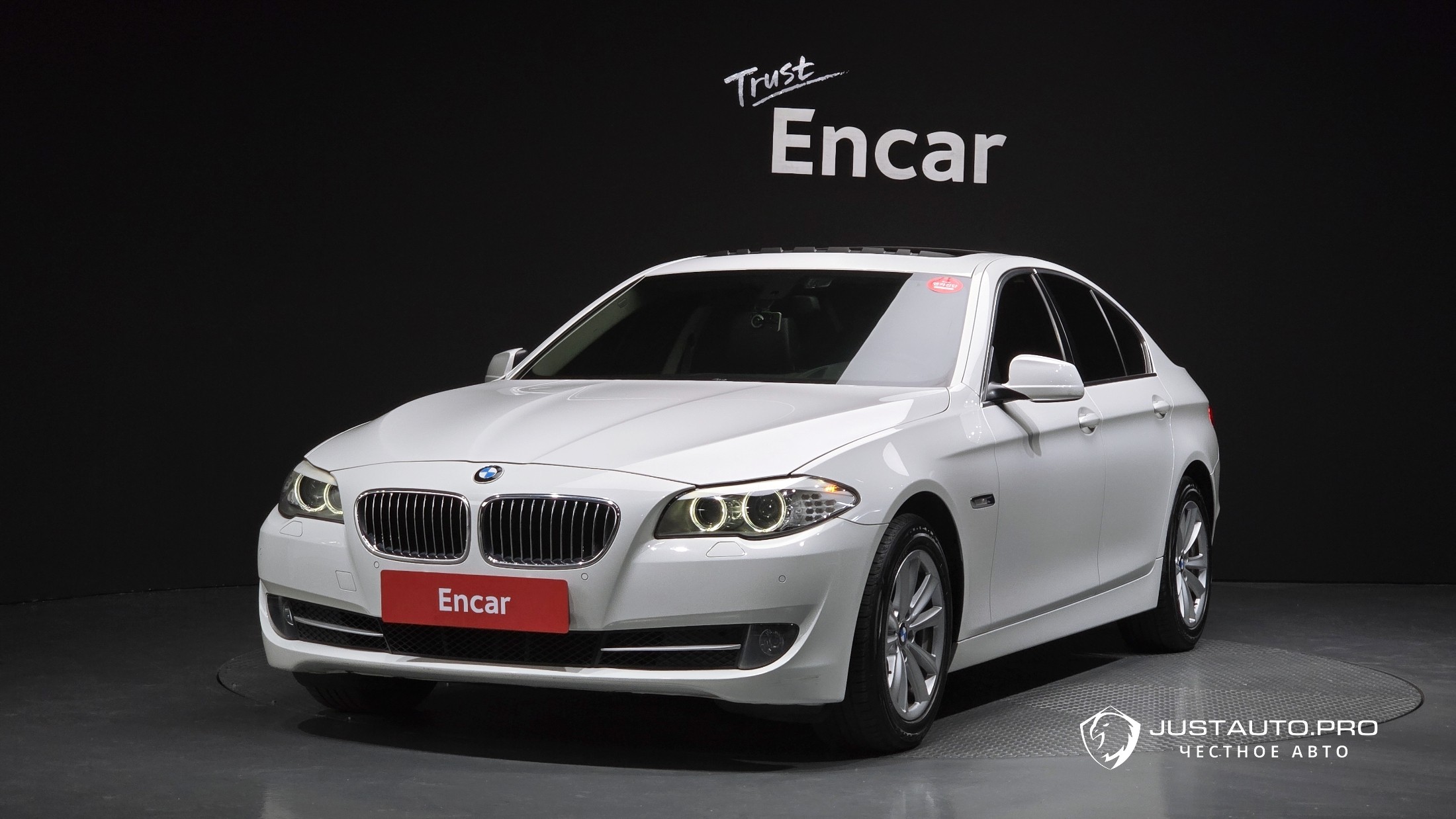 Автомобиль BMW 5-Series