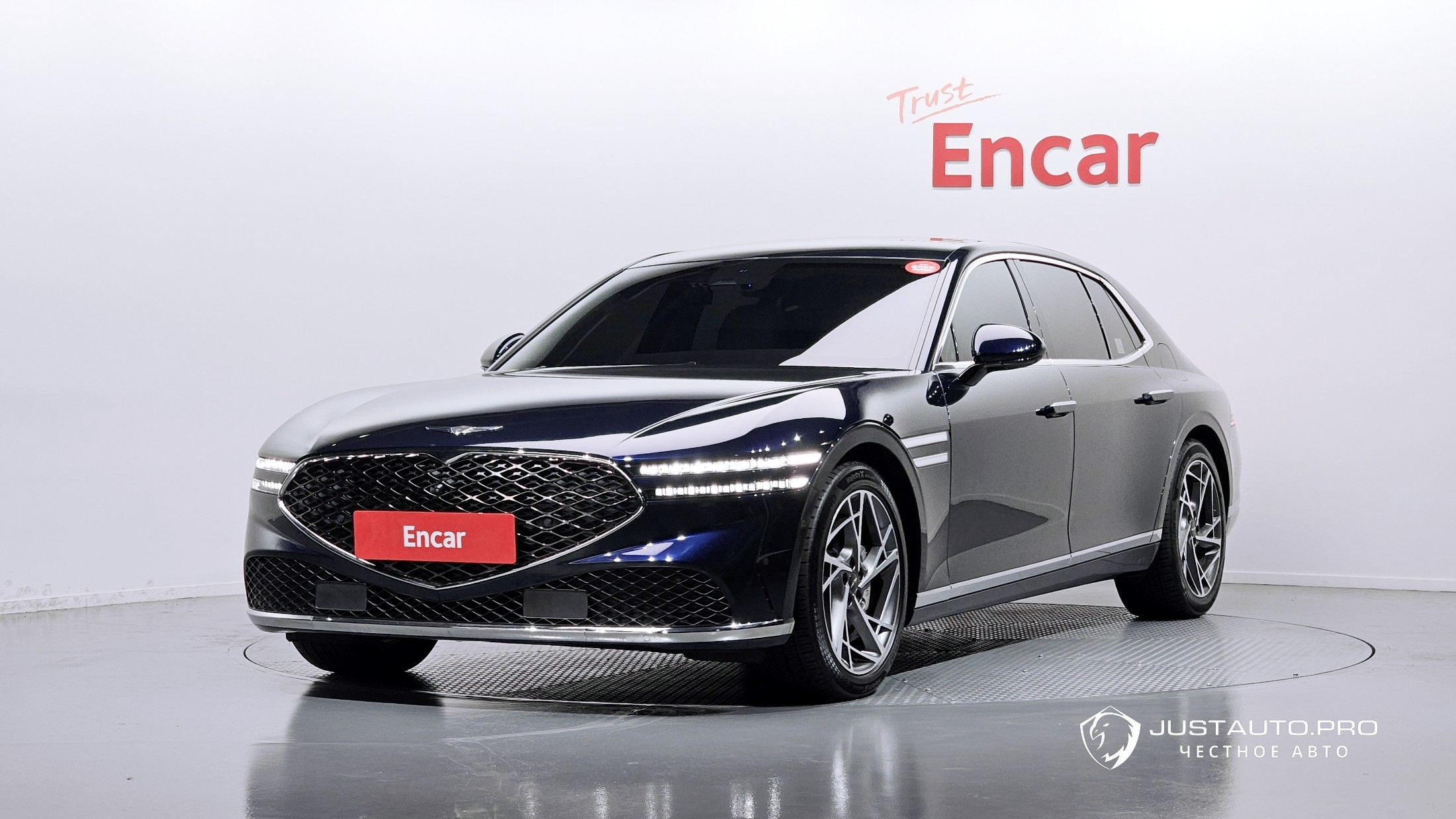 Автомобиль Genesis G90