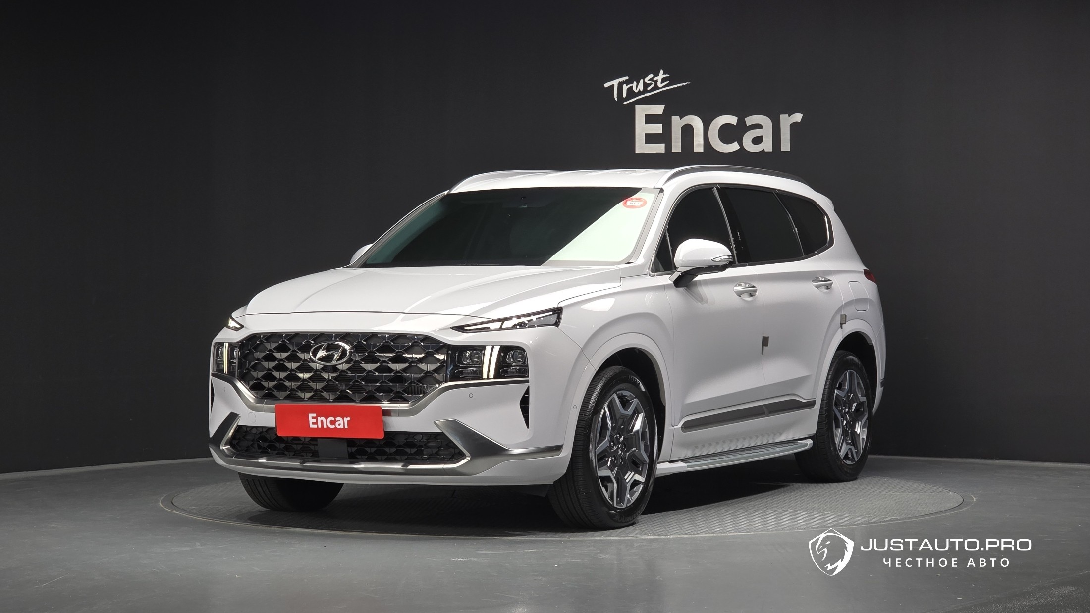 Автомобиль Hyundai Santafe