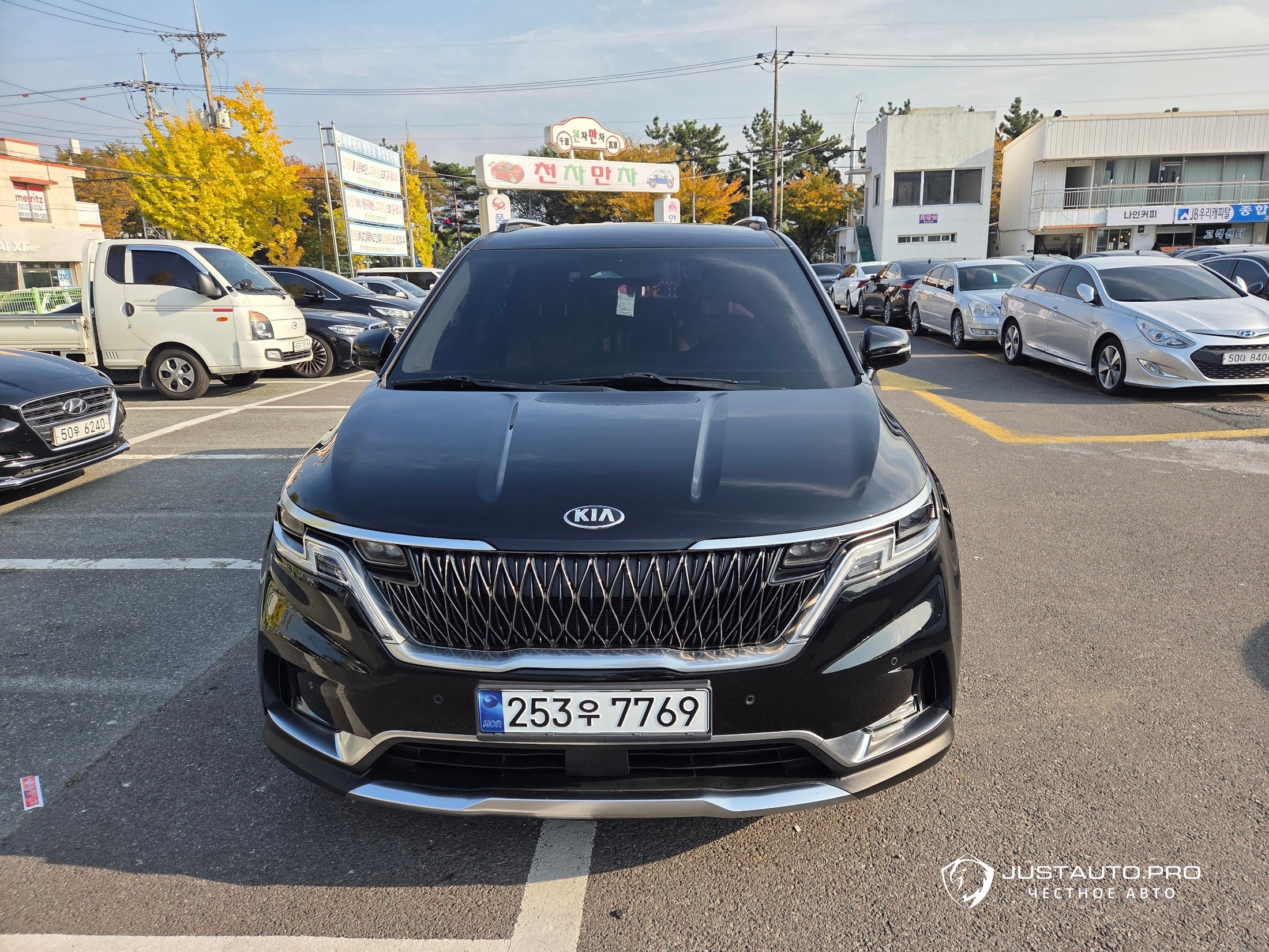 Автомобиль Kia Canival