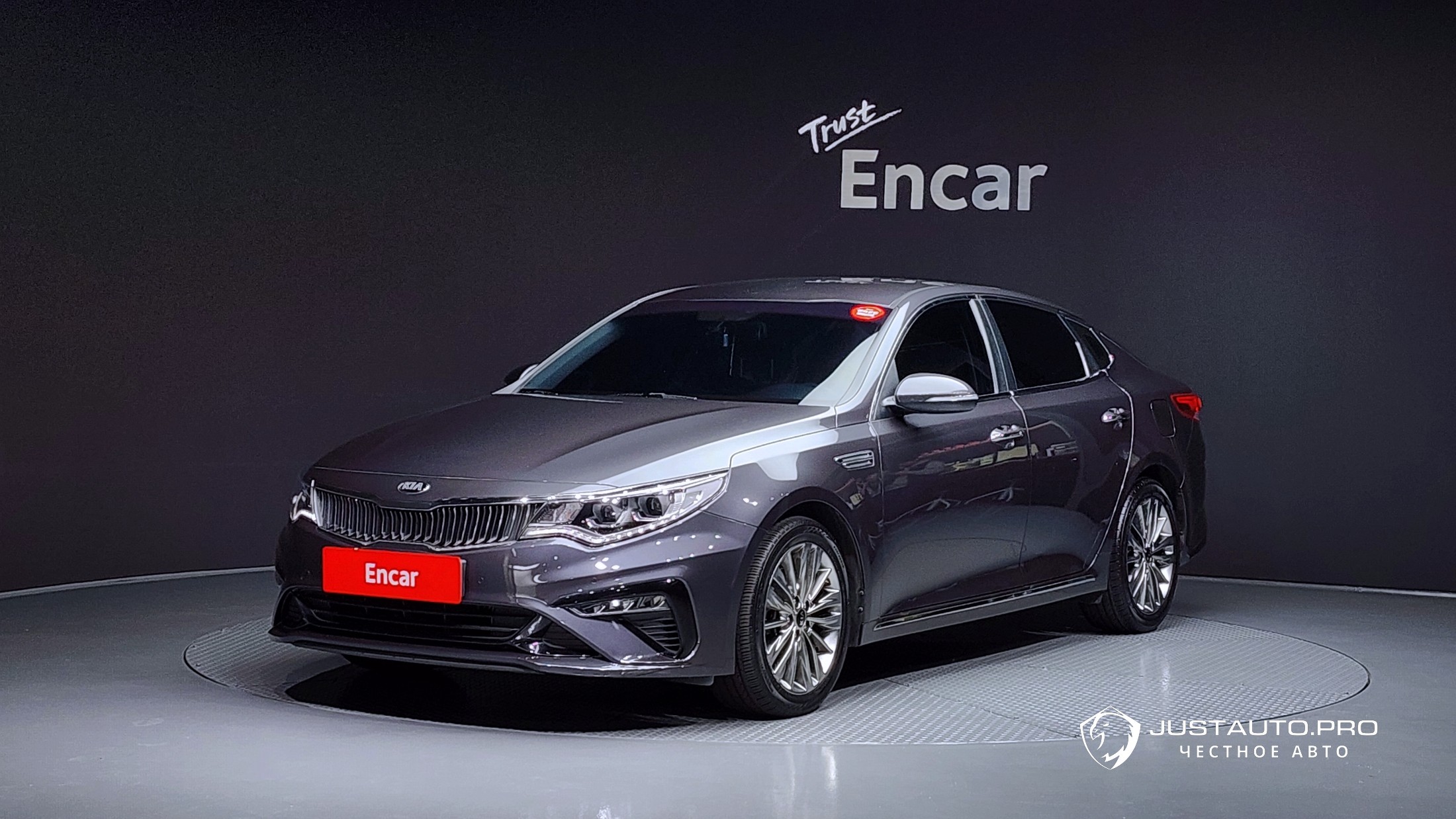 Автомобиль Kia K5