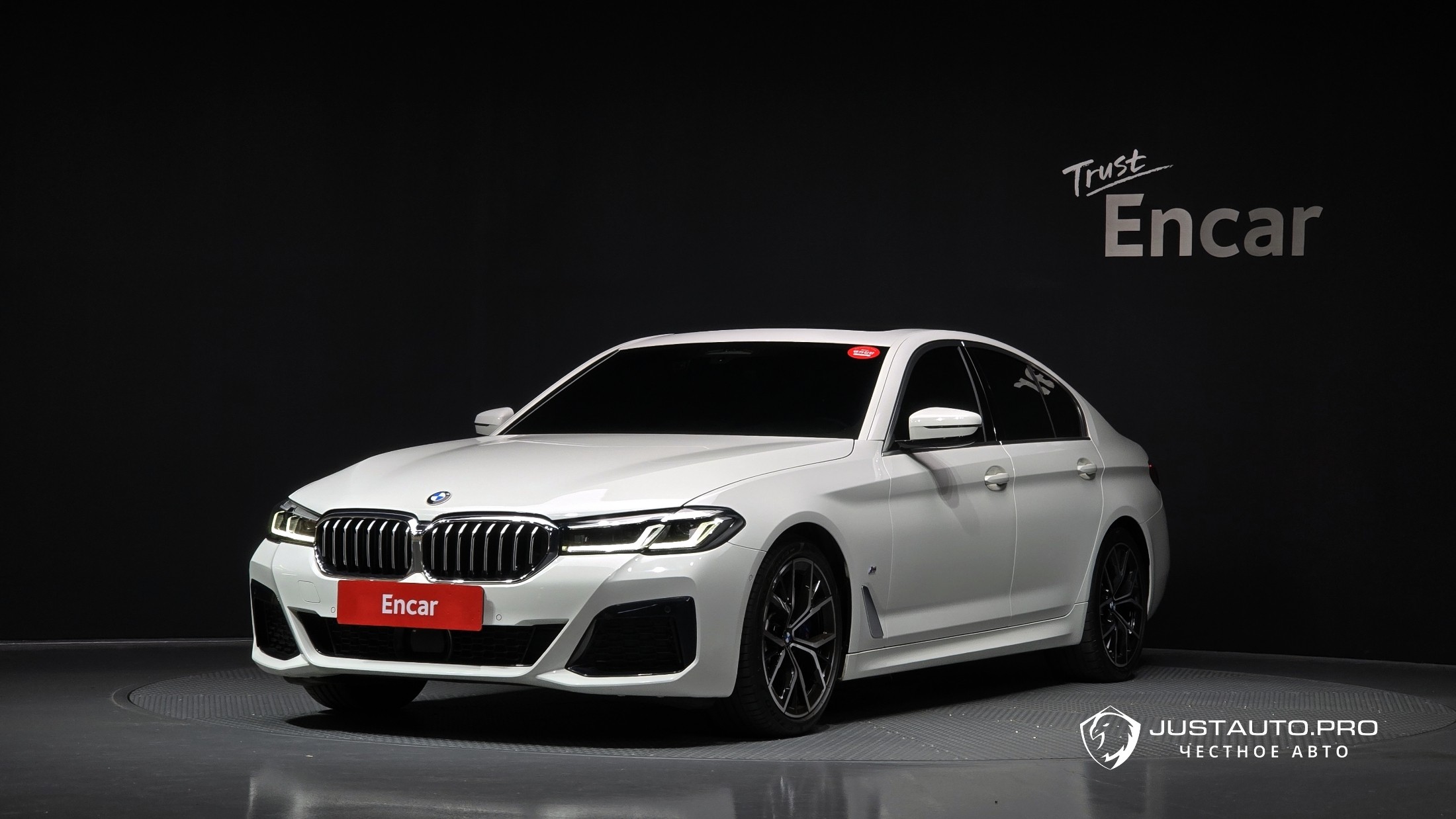 Автомобиль BMW 5-Series