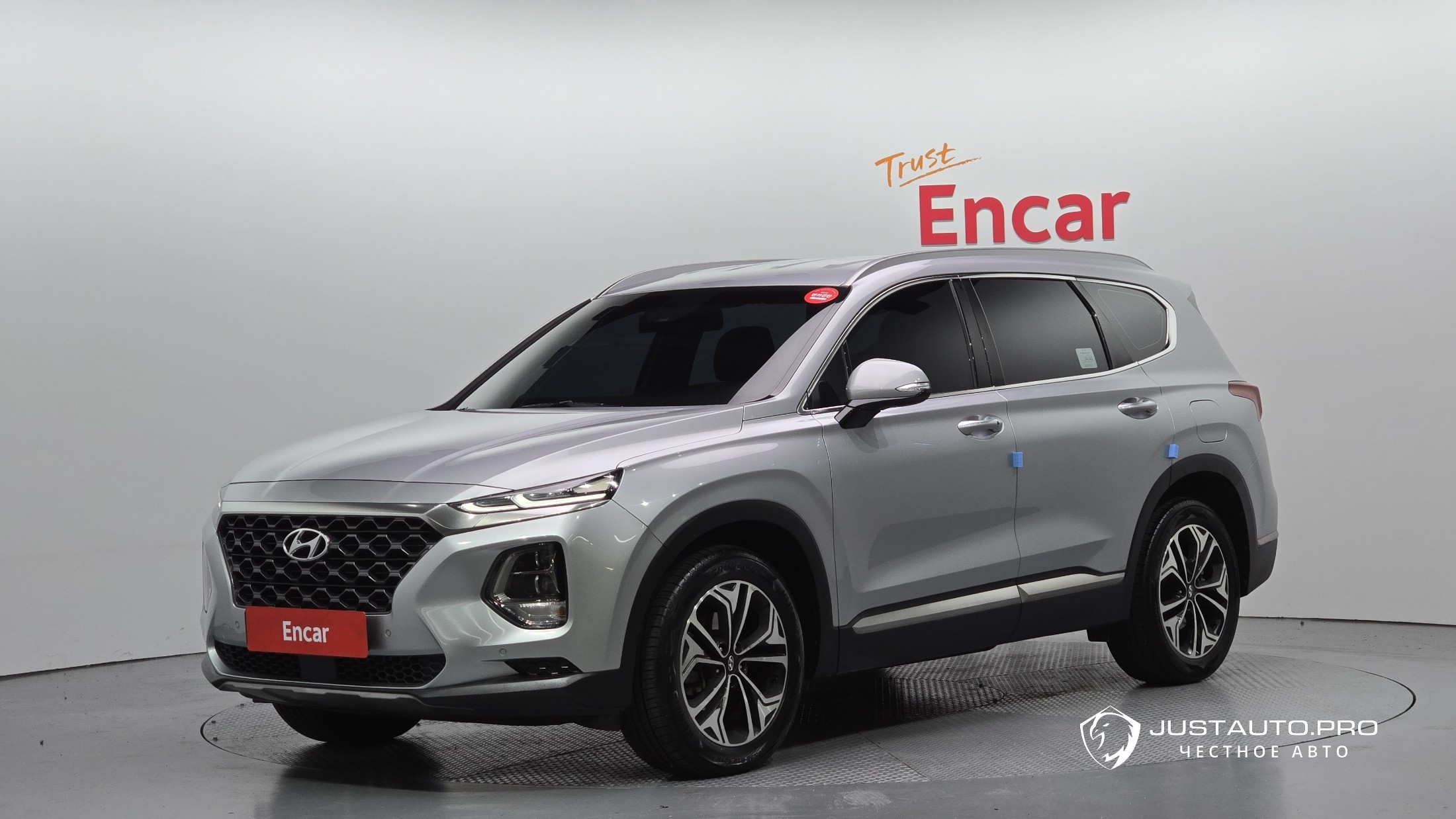 Автомобиль Hyundai Santafe