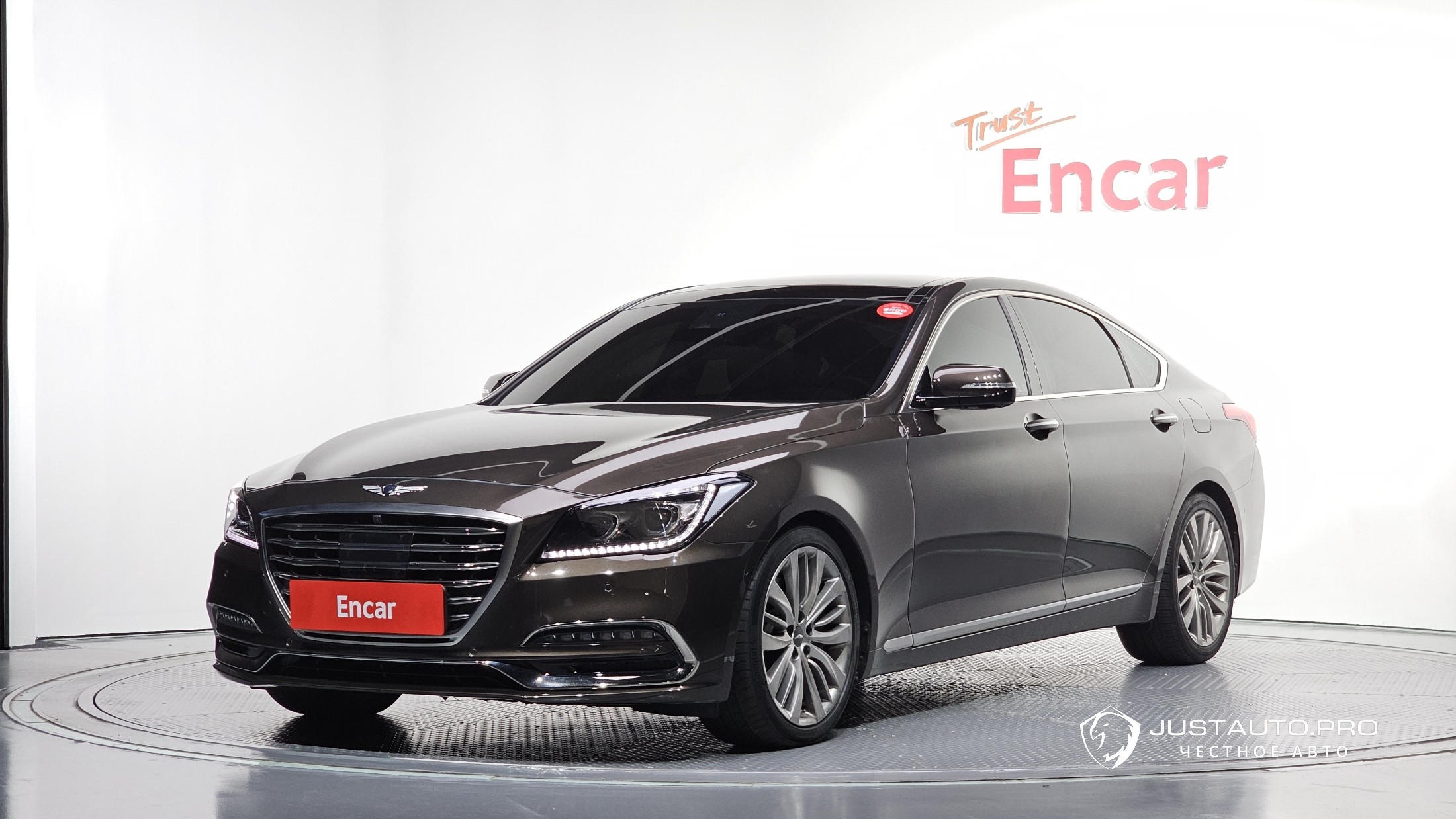 Автомобиль Genesis G80