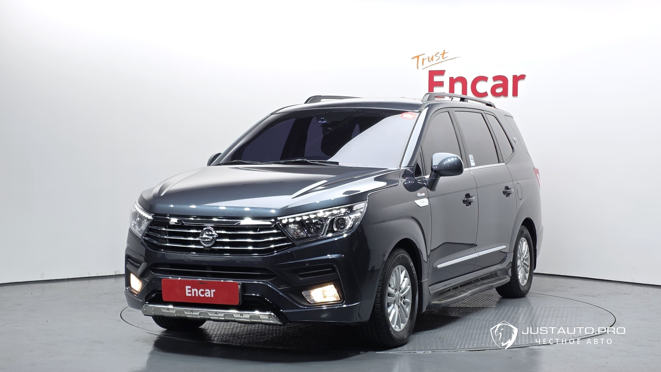 Автомобиль KG_Mobility_Ssangyong KORANDO