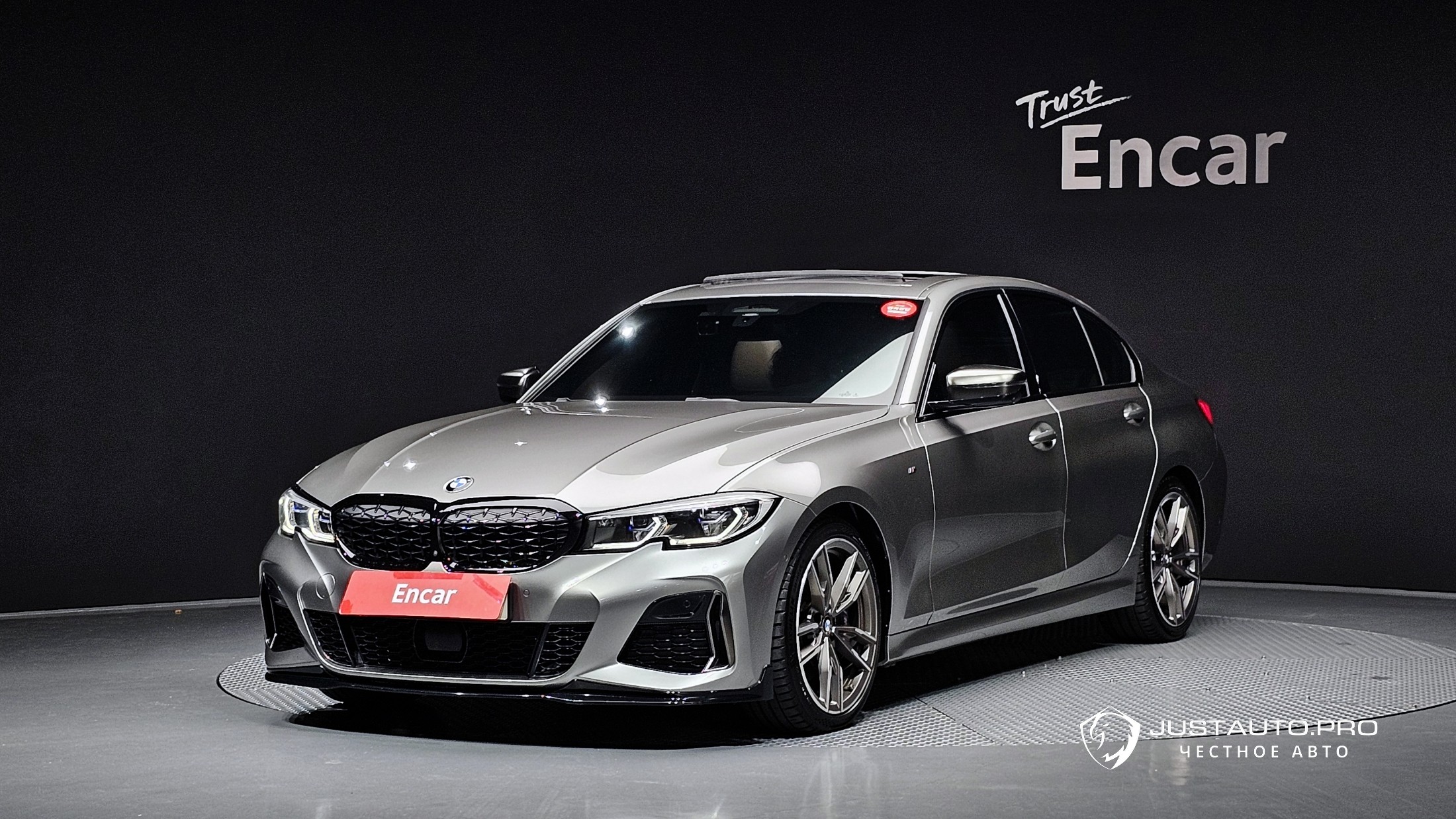 Автомобиль BMW 3-Series