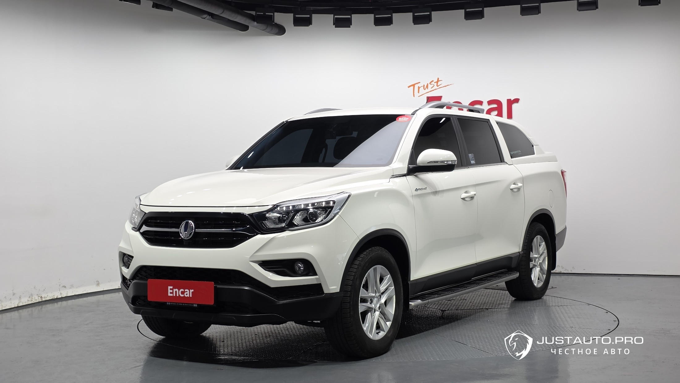 Автомобиль KG_Mobility_Ssangyong Rexton