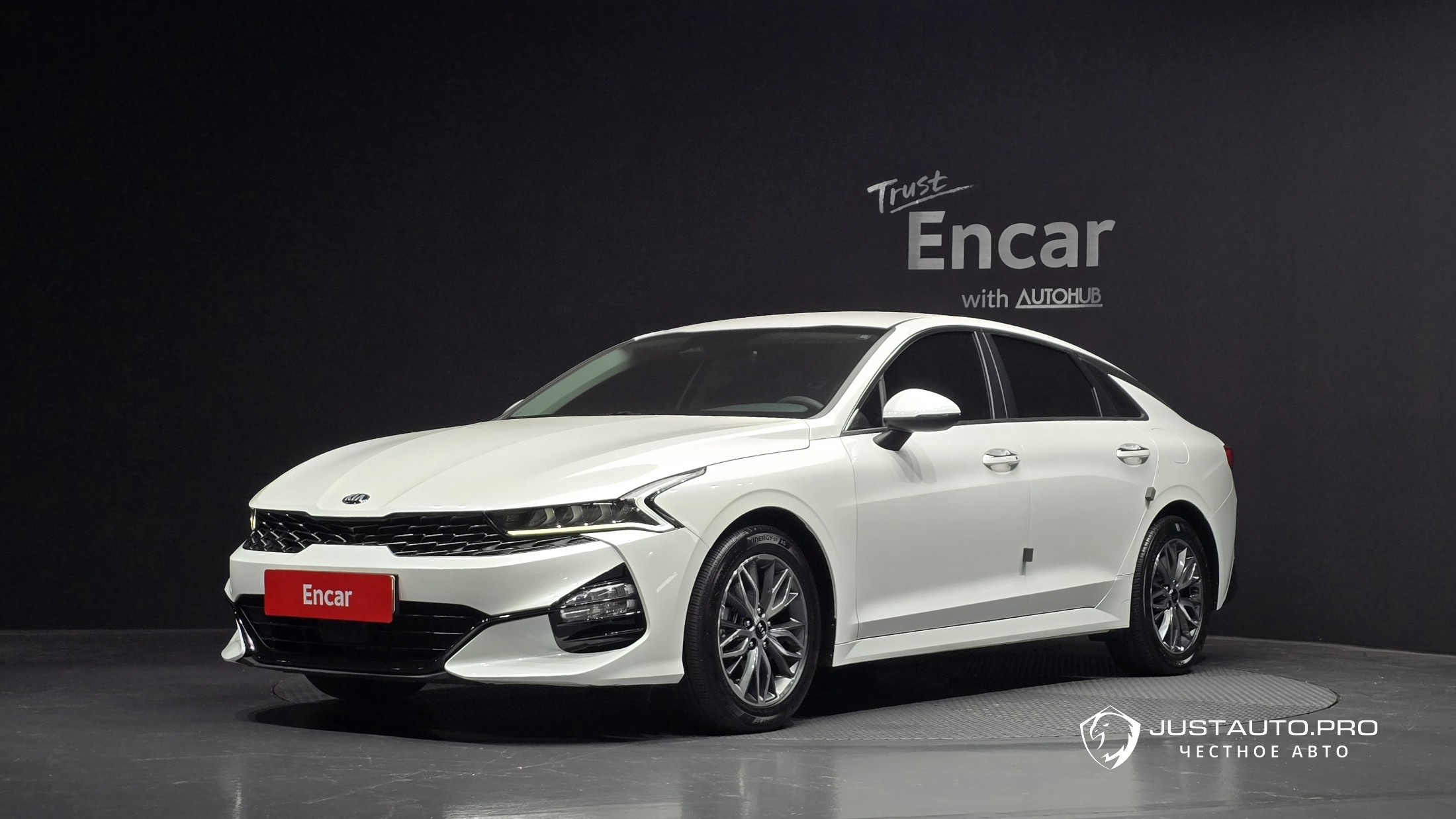 Автомобиль Kia K5