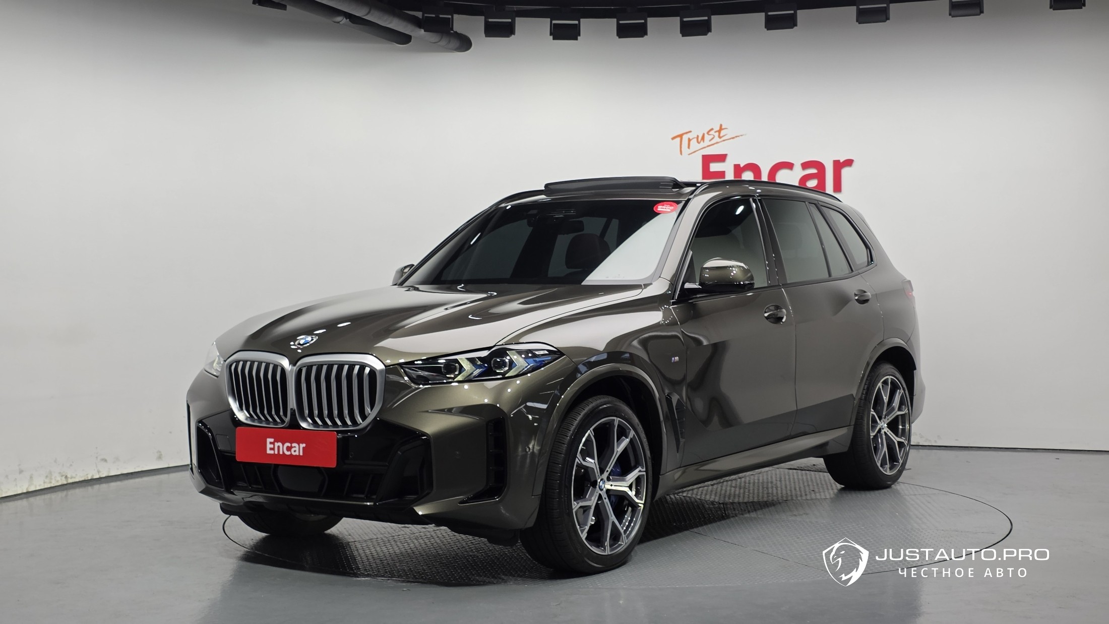 Автомобиль BMW X5