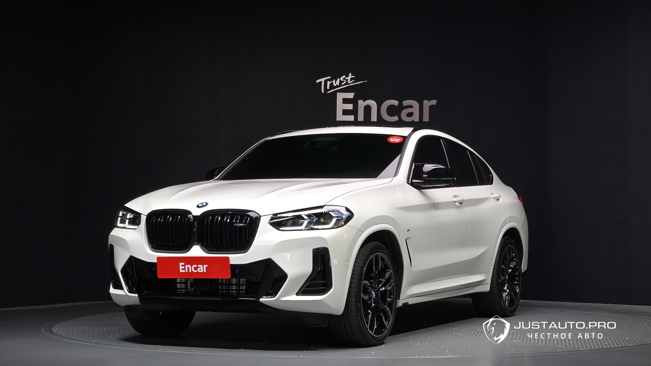 Автомобиль BMW X4
