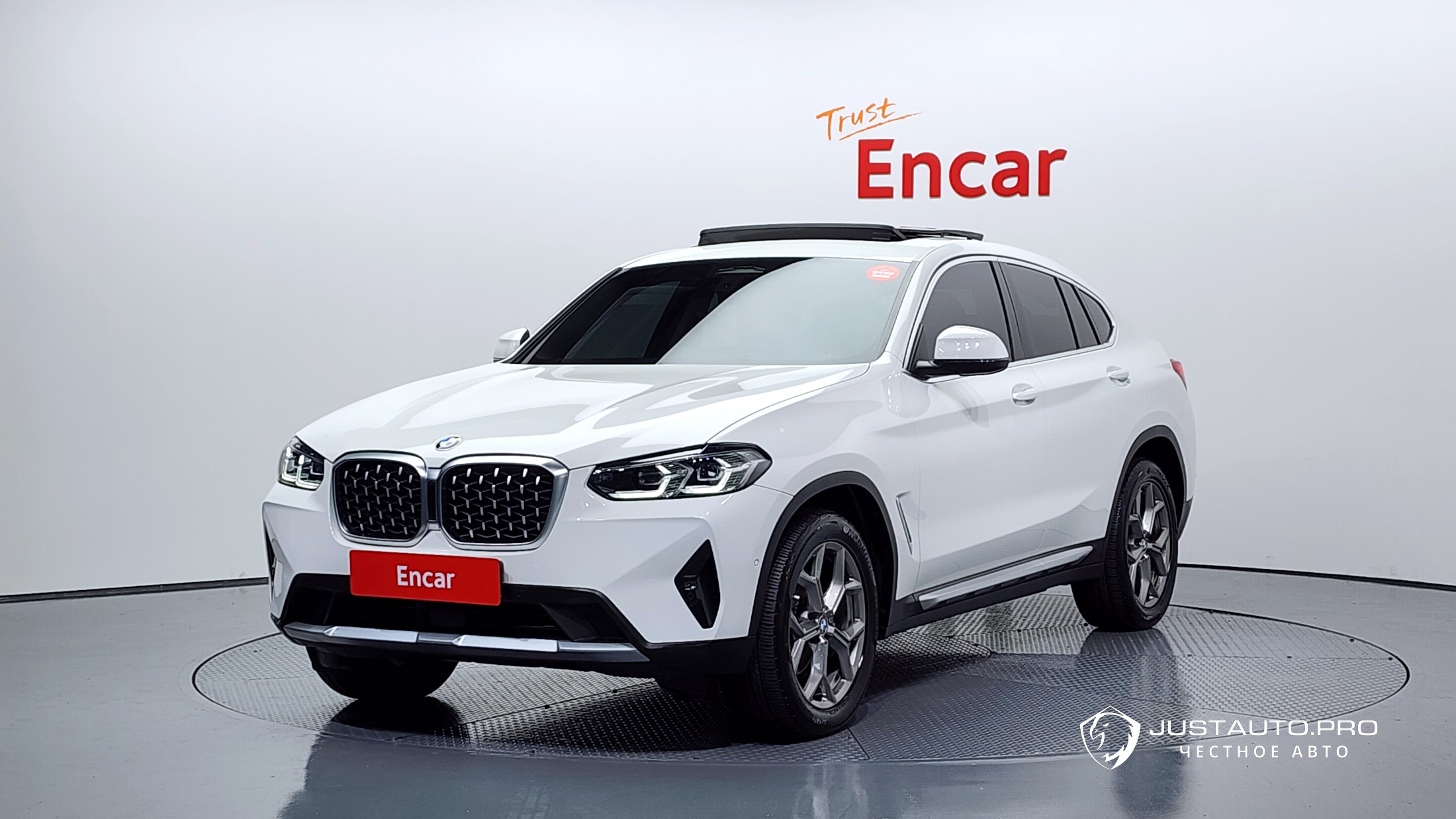 Автомобиль BMW X4