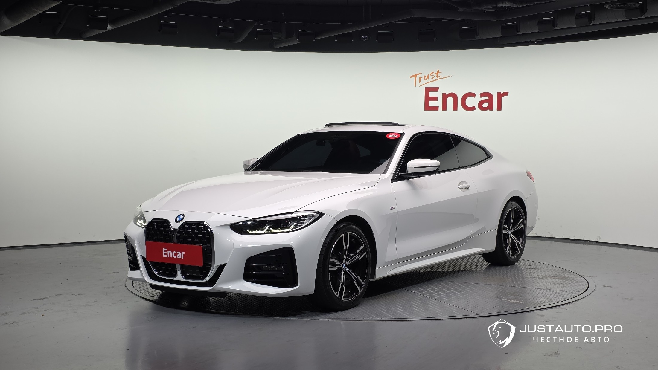 Автомобиль BMW 4-Series