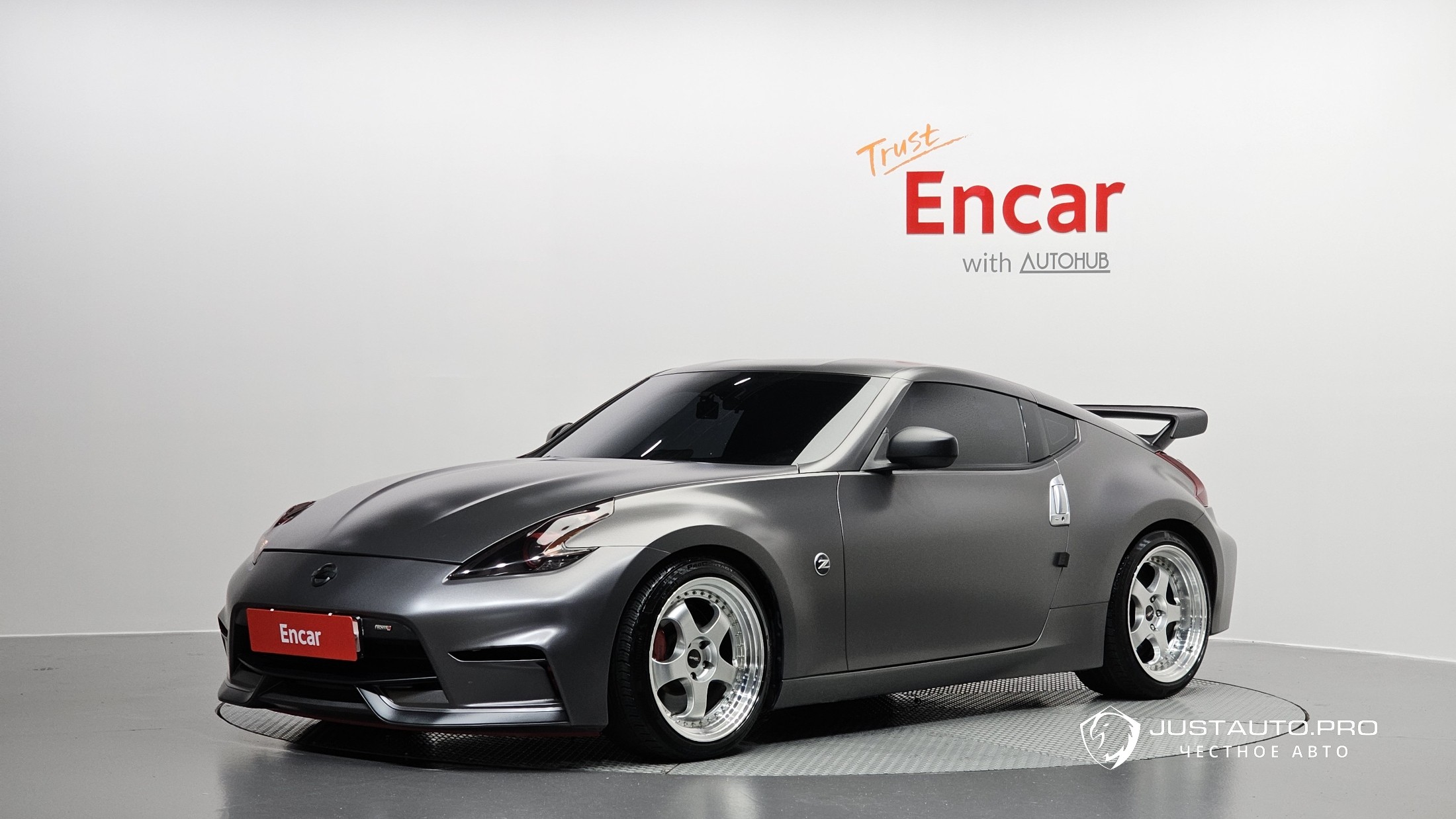 Автомобиль Nissan 370Z