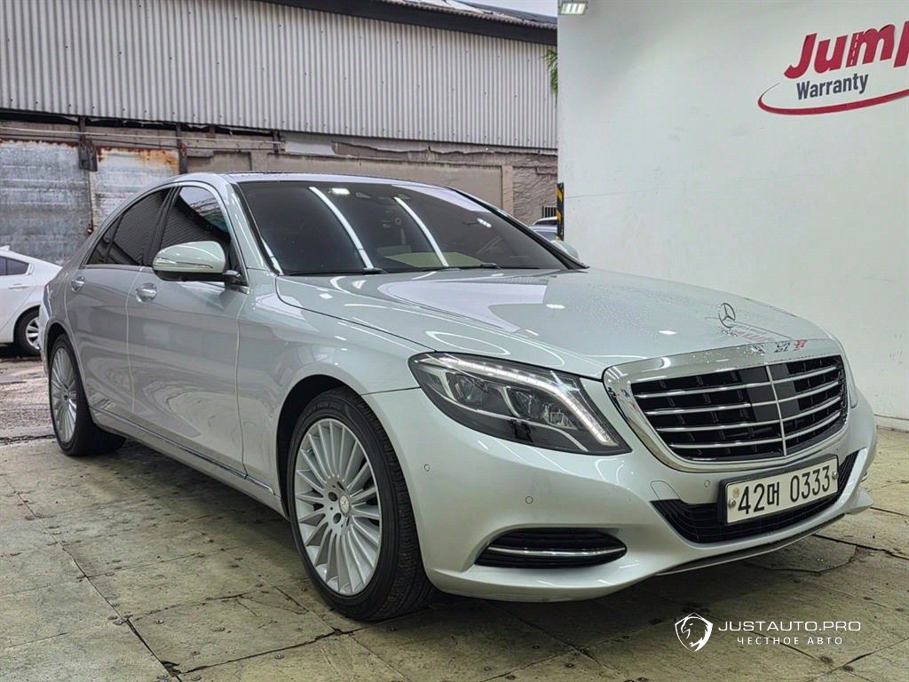 Автомобиль Mercedes-Benz S-Class