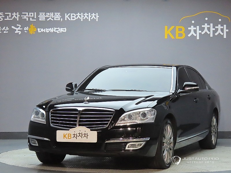 Автомобиль KG_Mobility_Ssangyong Chairman