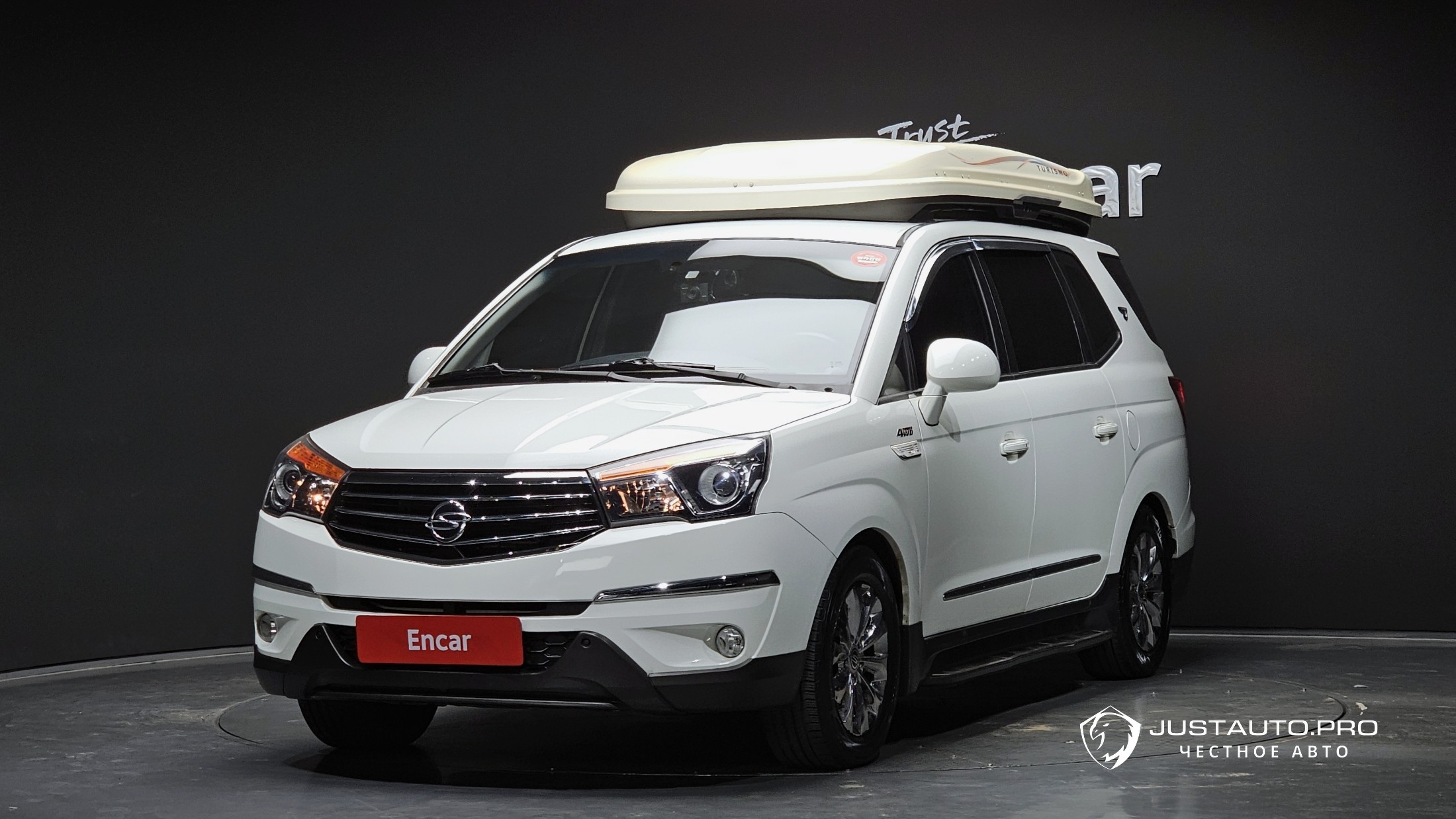Автомобиль KG_Mobility_Ssangyong KORANDO