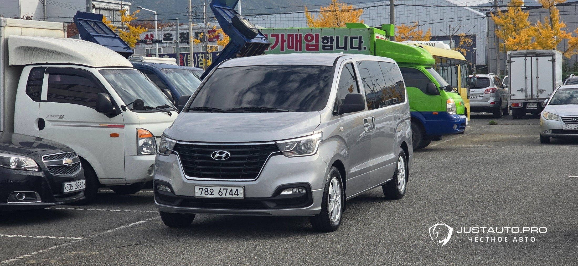 Автомобиль Hyundai Starex