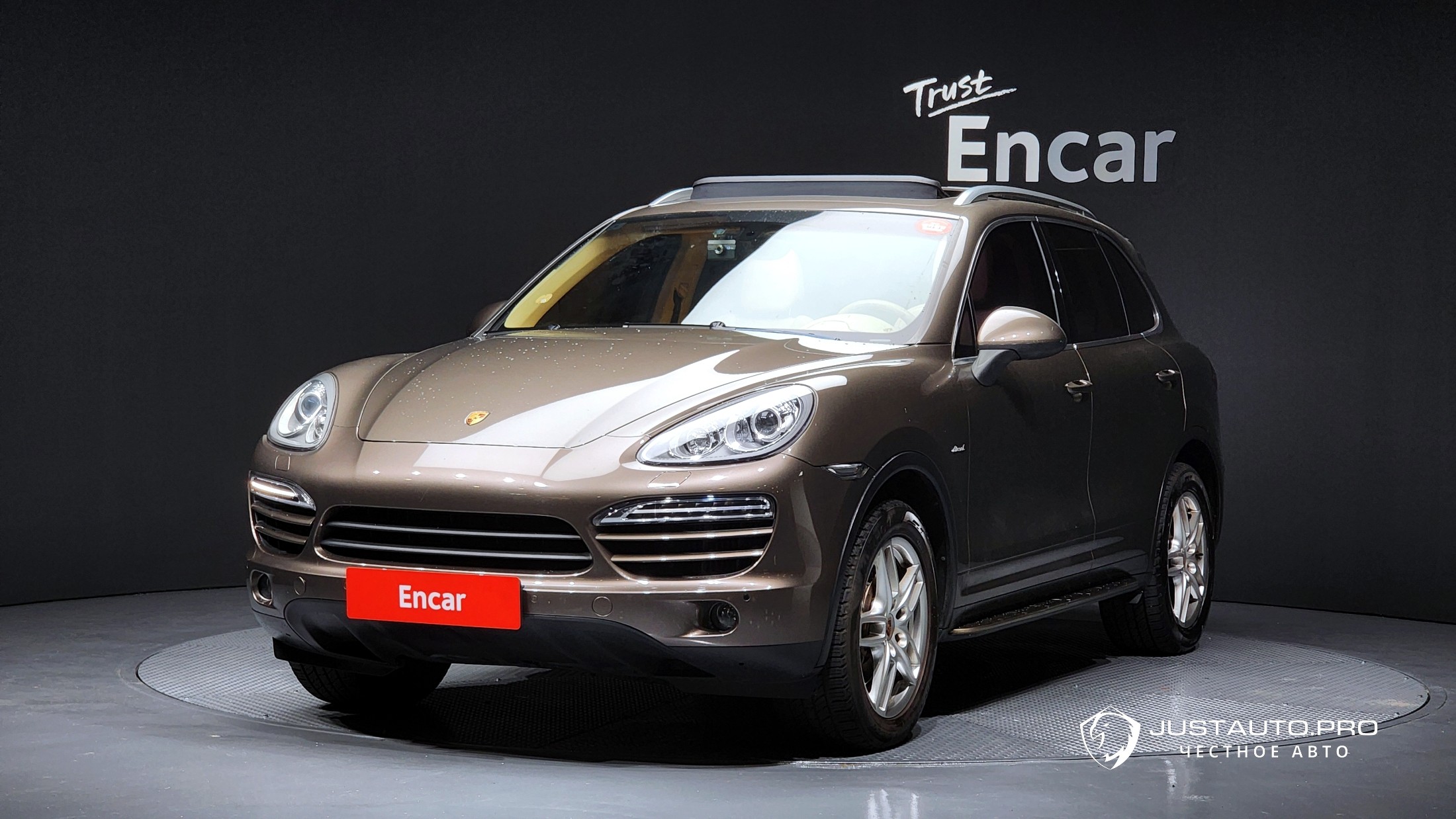 Автомобиль Porsche Cayenne