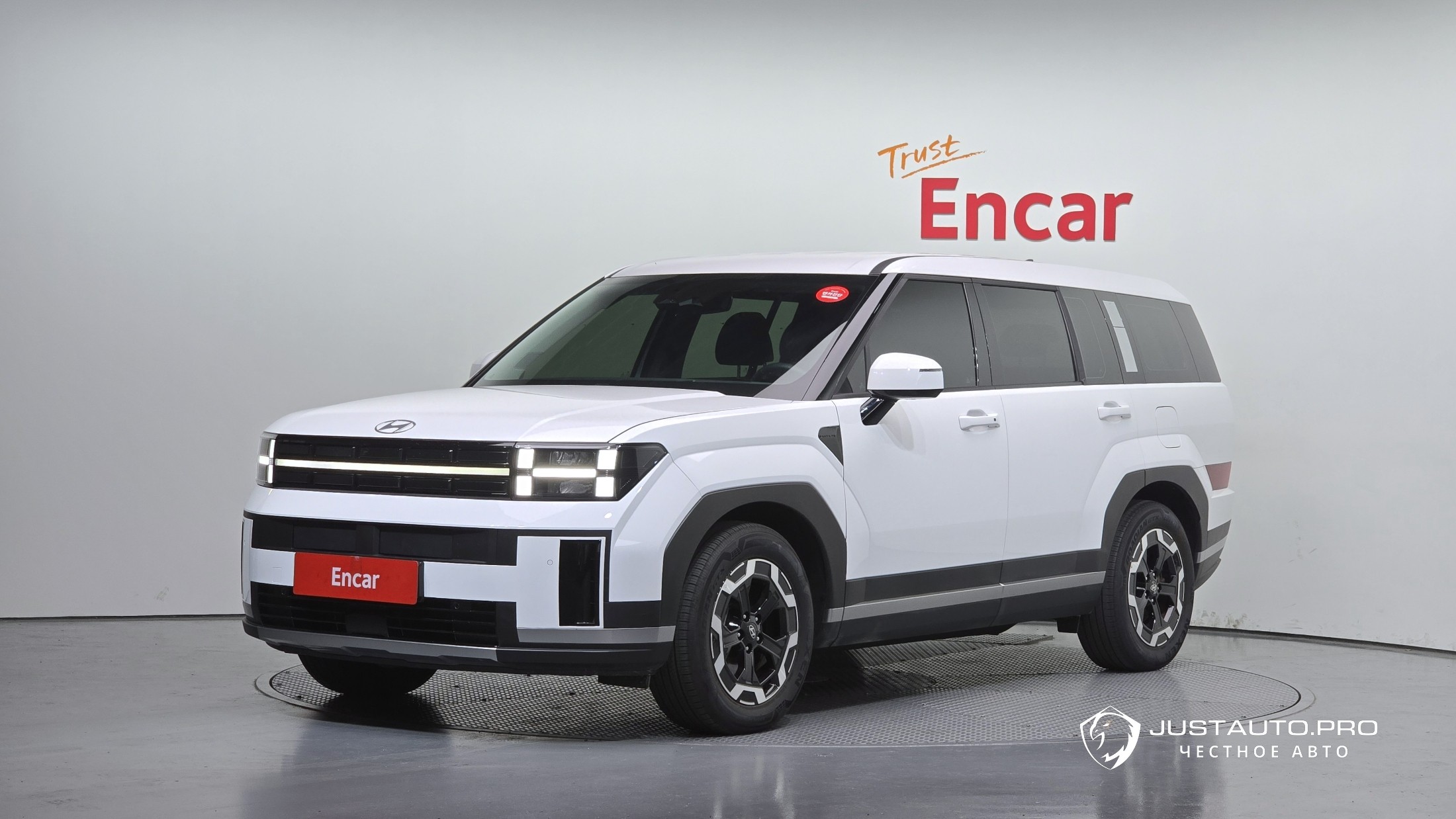 Автомобиль Hyundai Santafe