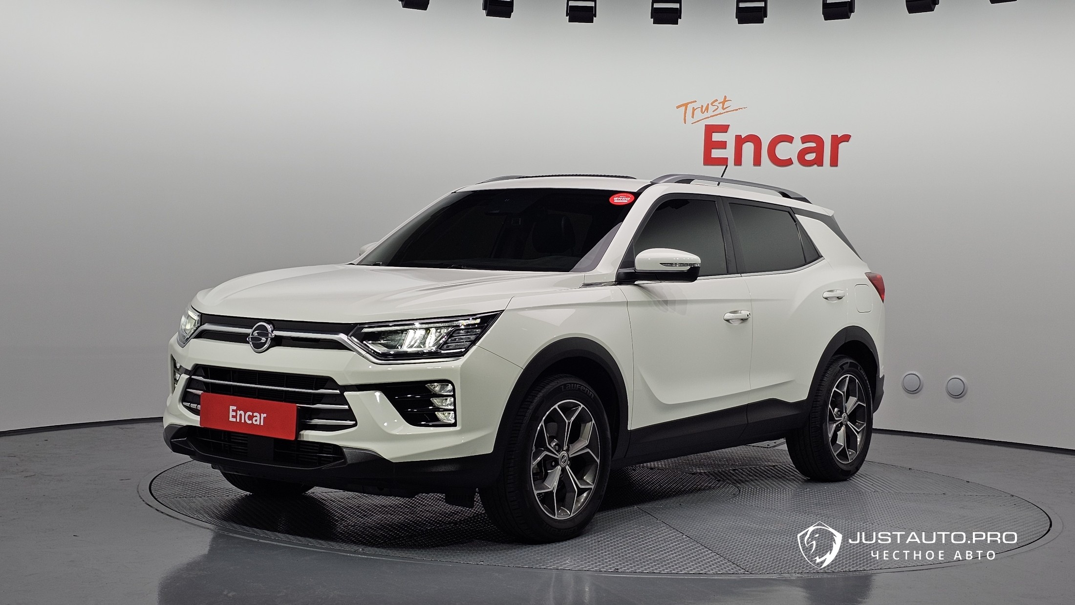 Автомобиль KG_Mobility_Ssangyong KORANDO