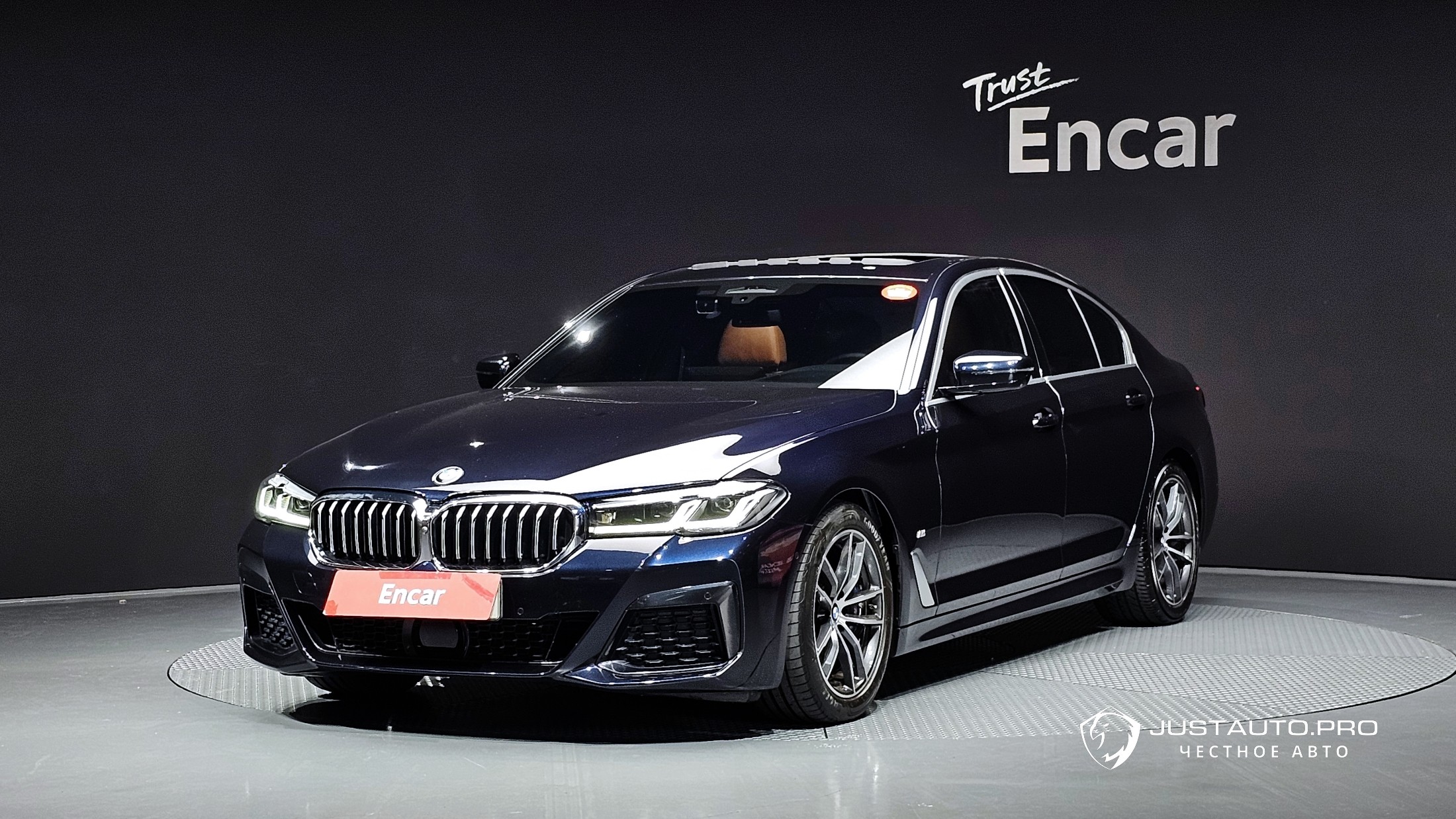 Автомобиль BMW 5-Series