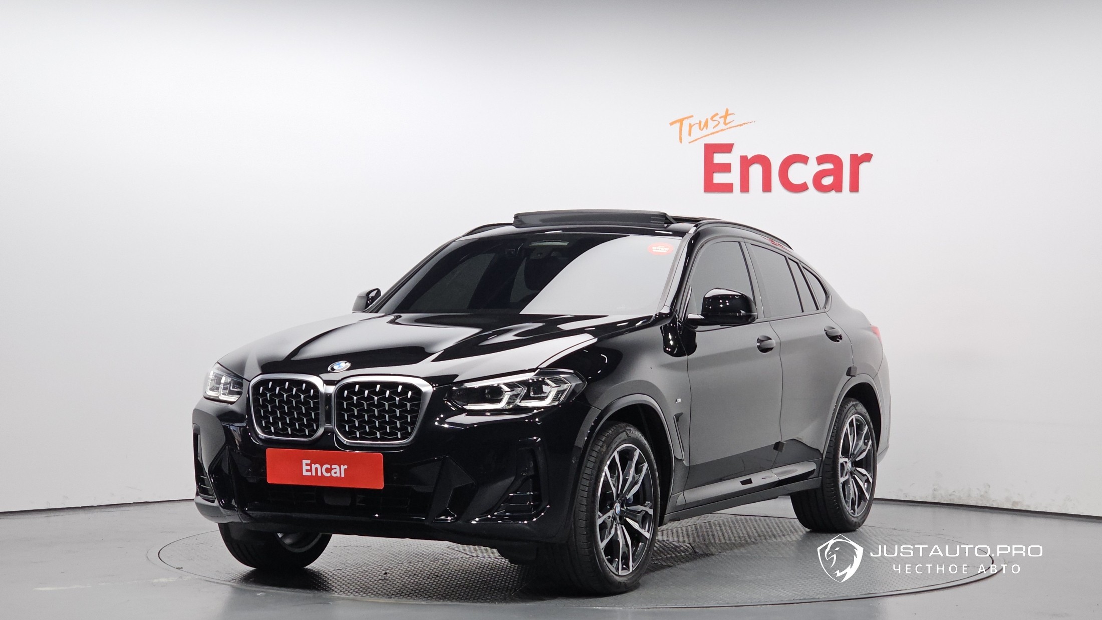 Автомобиль BMW X4