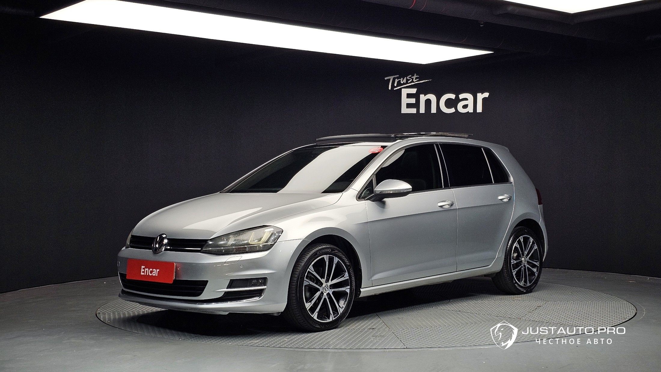 Автомобиль Volkswagen Golf