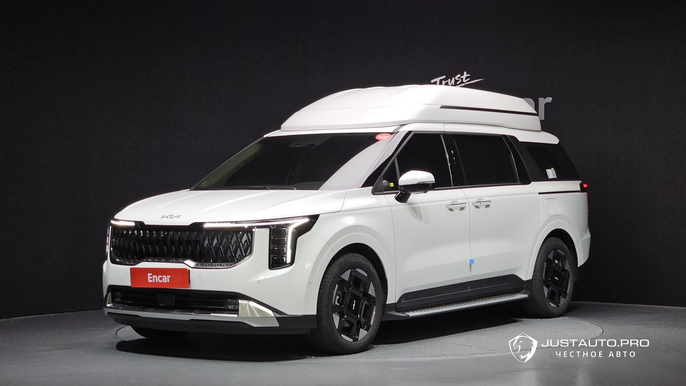 Автомобиль Kia Canival