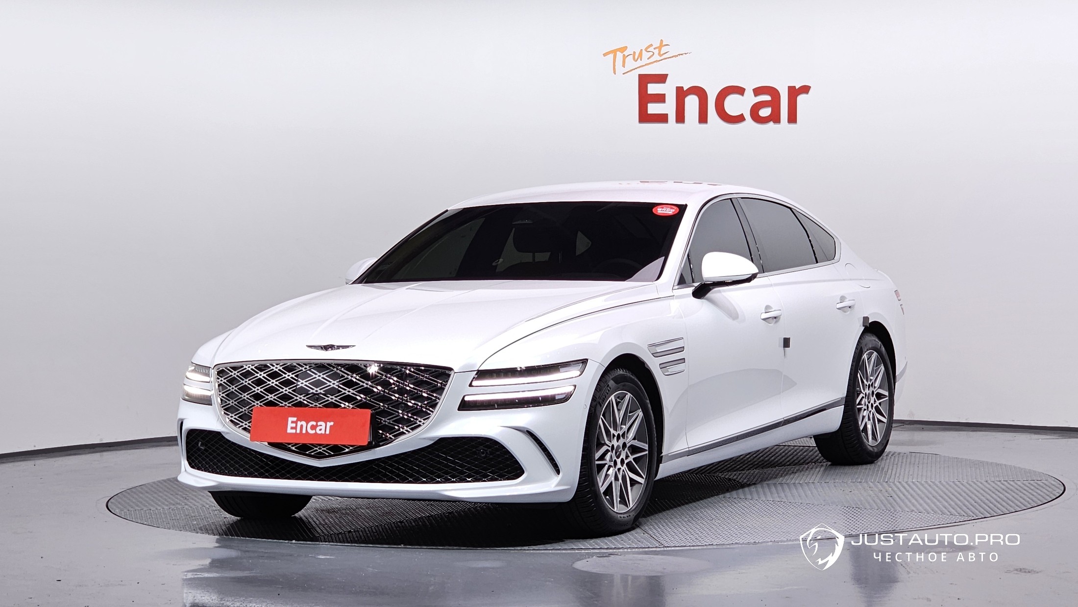 Автомобиль Genesis G80