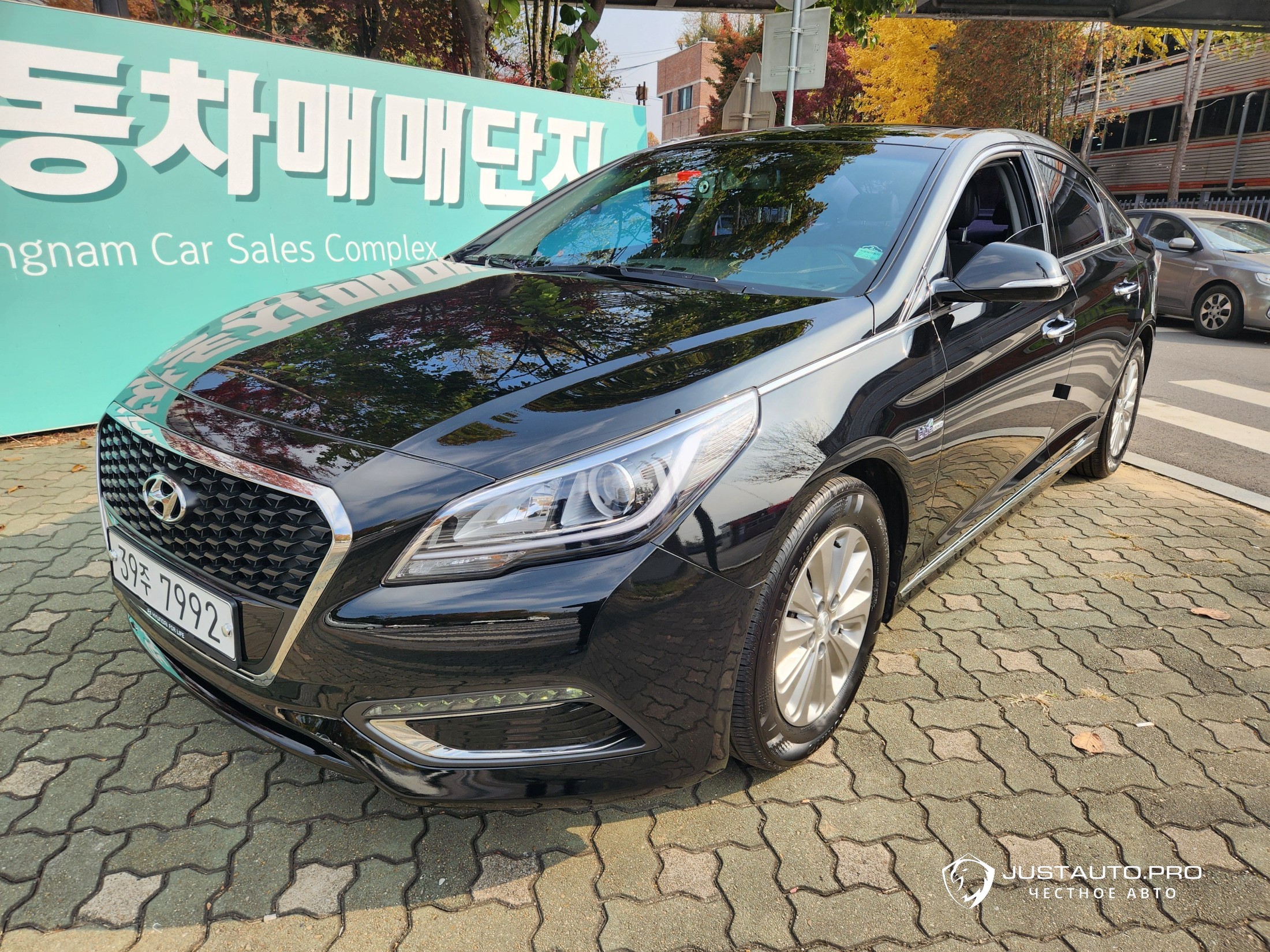 Автомобиль Hyundai Sonata