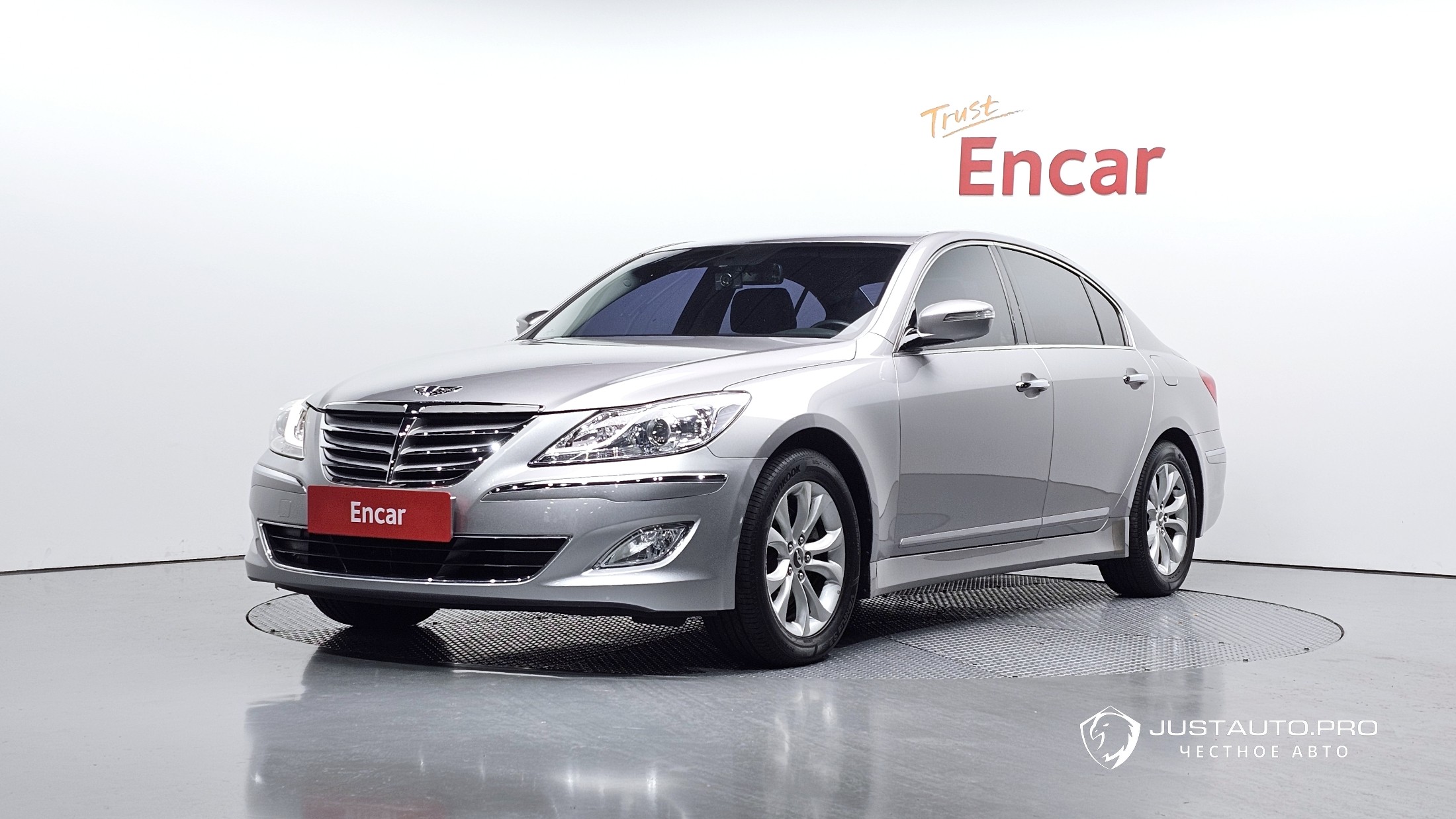 Автомобиль Hyundai Genesis