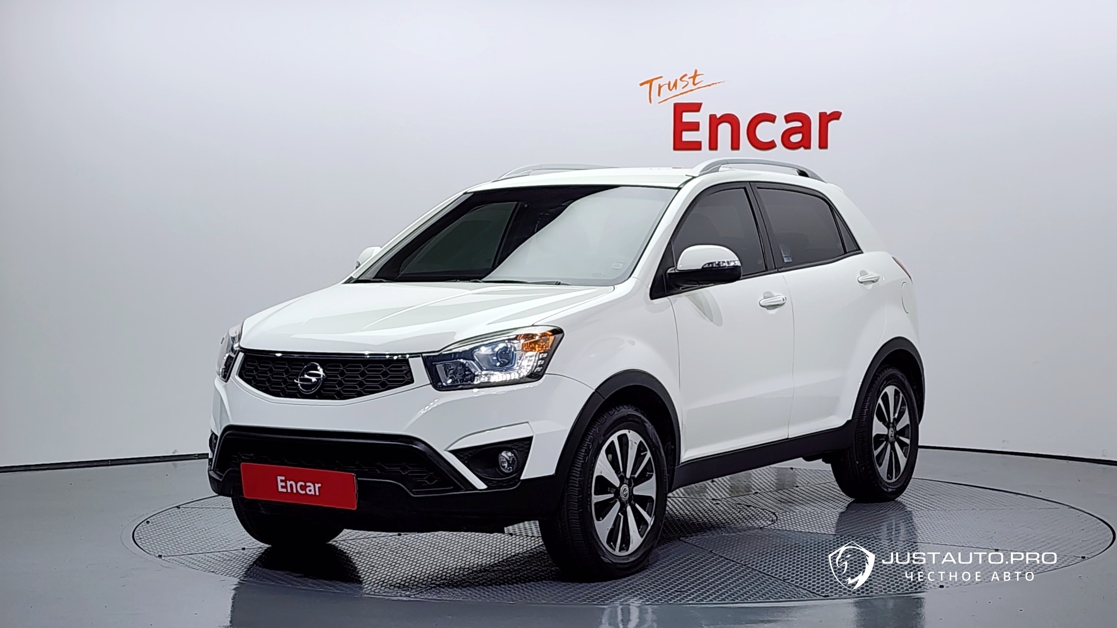 Автомобиль KG_Mobility_Ssangyong KORANDO