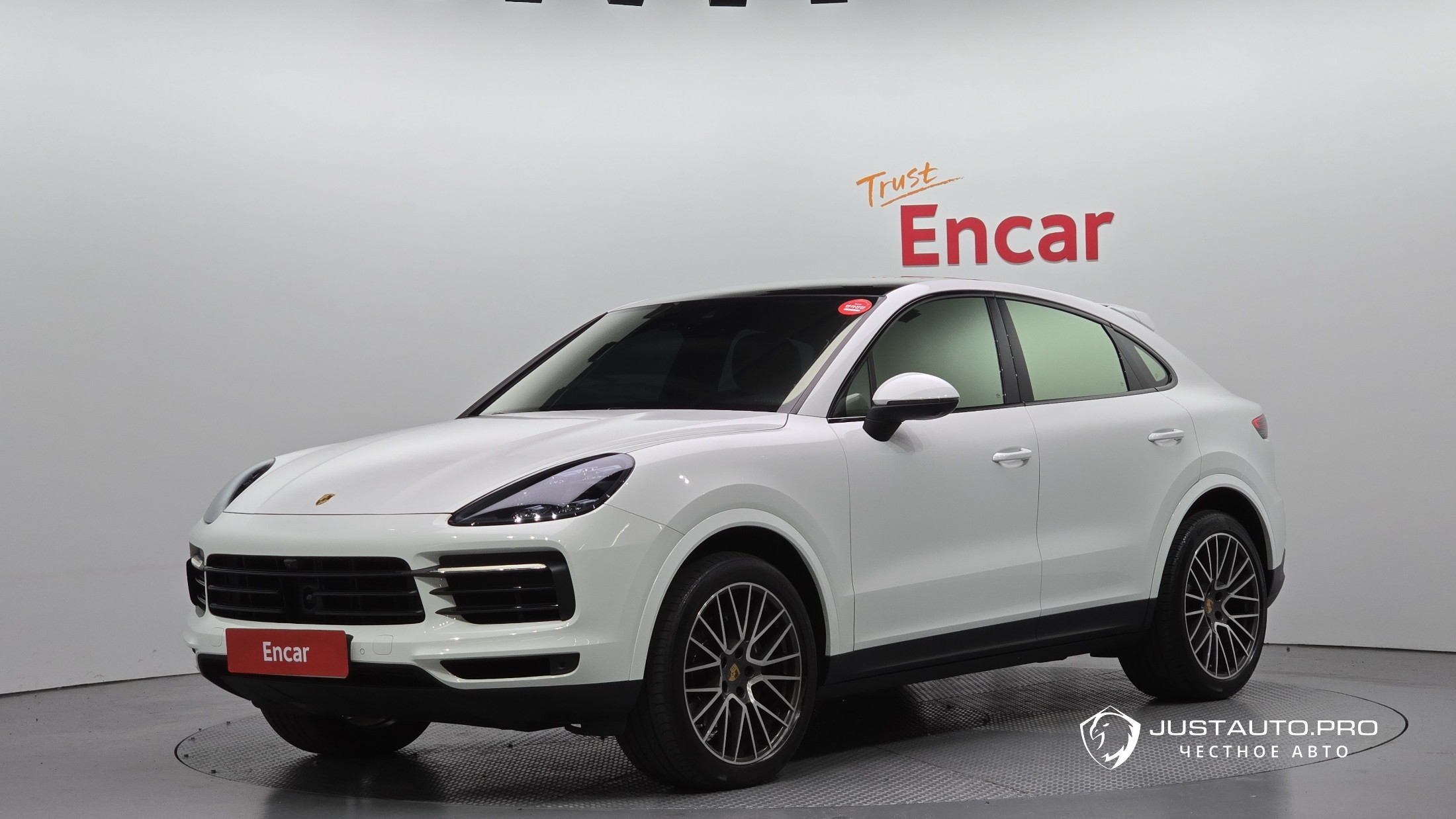 Автомобиль Porsche Cayenne