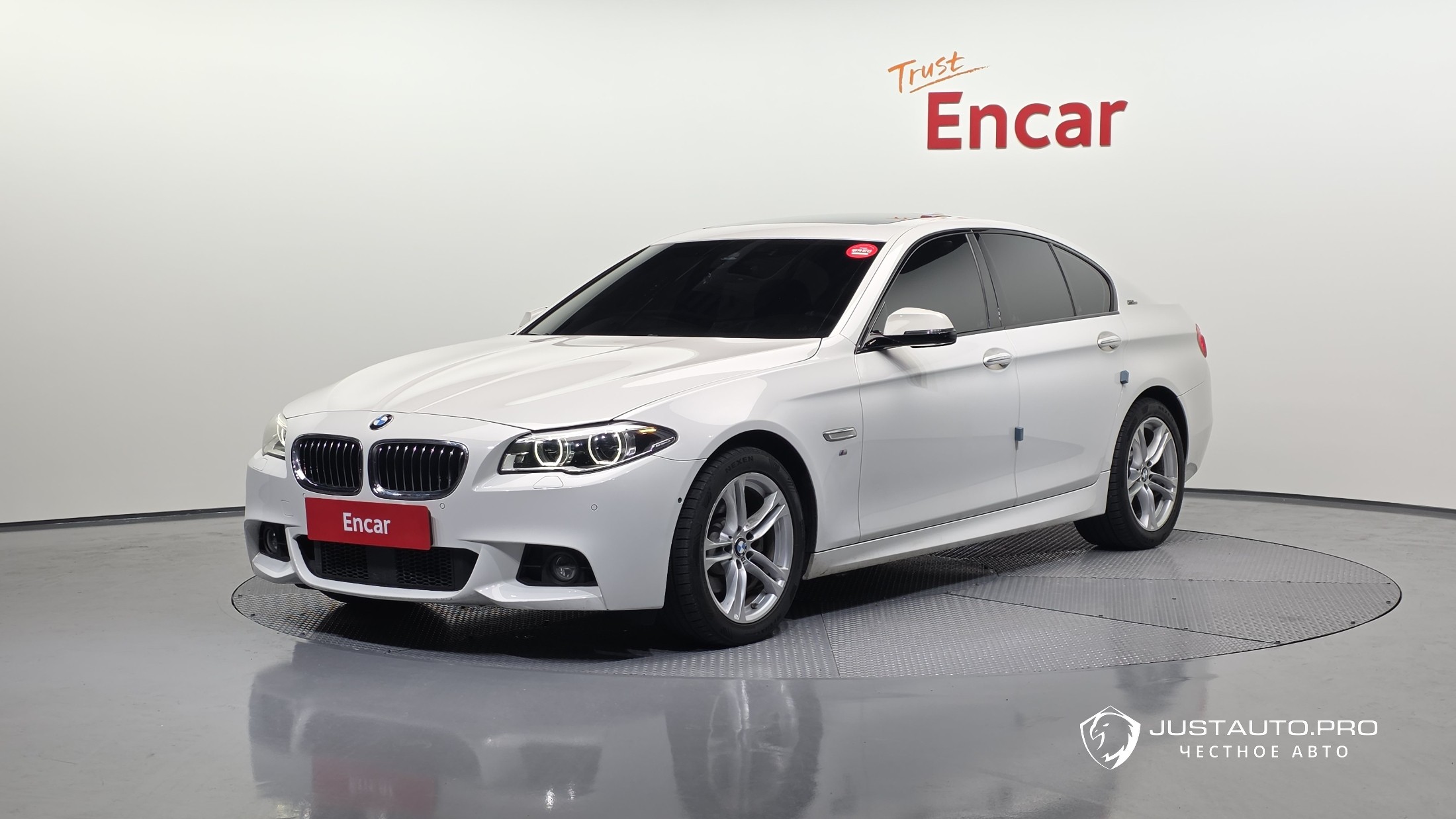 Автомобиль BMW 5-Series