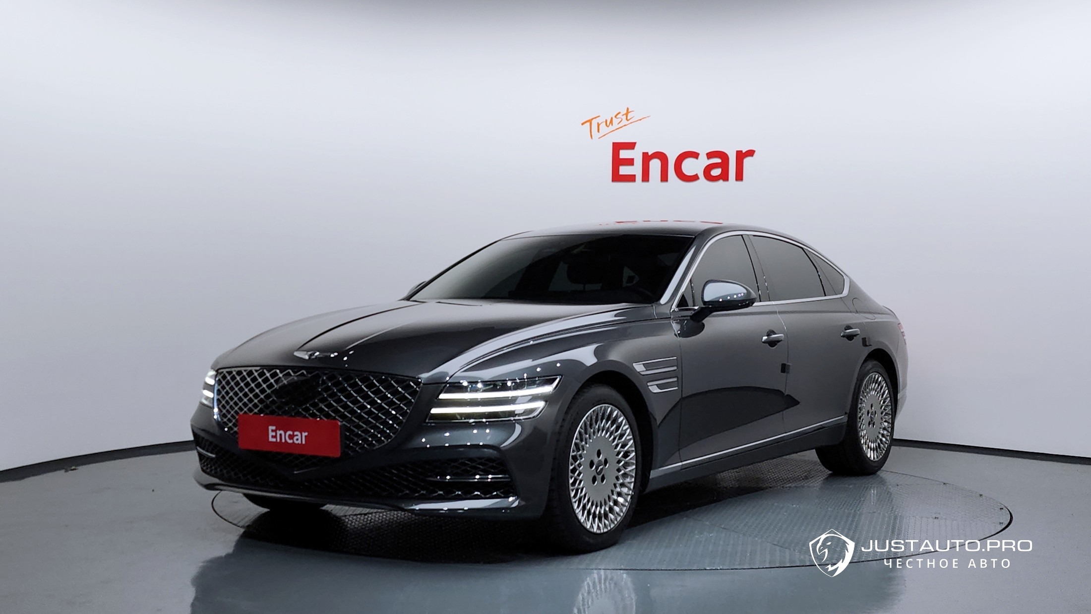 Автомобиль Genesis G80
